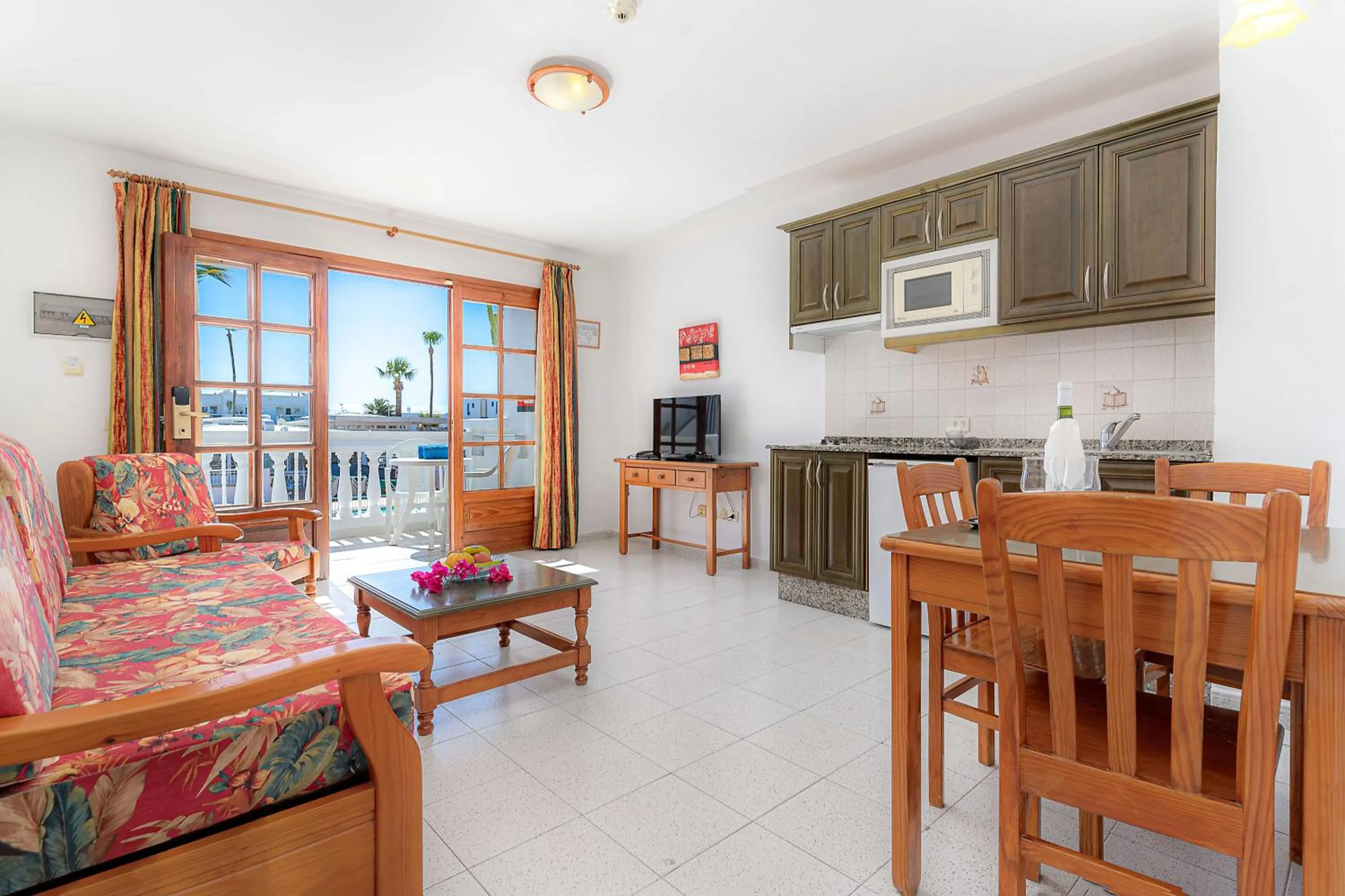 One-Bedroom Apartment in Suite Hotel Montana Club