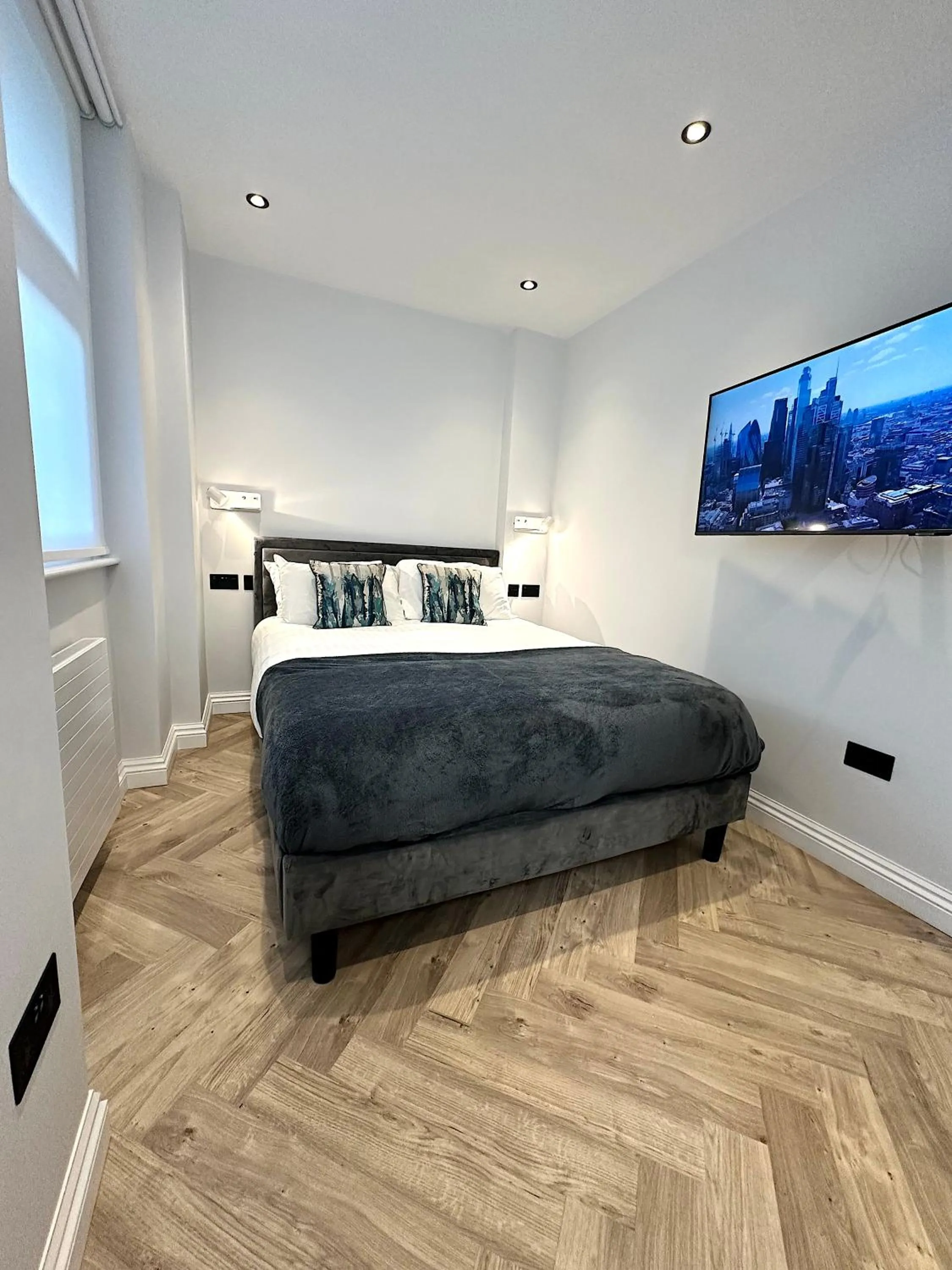 Bed in Chiltern Street Serviced Apartments - Marylebone