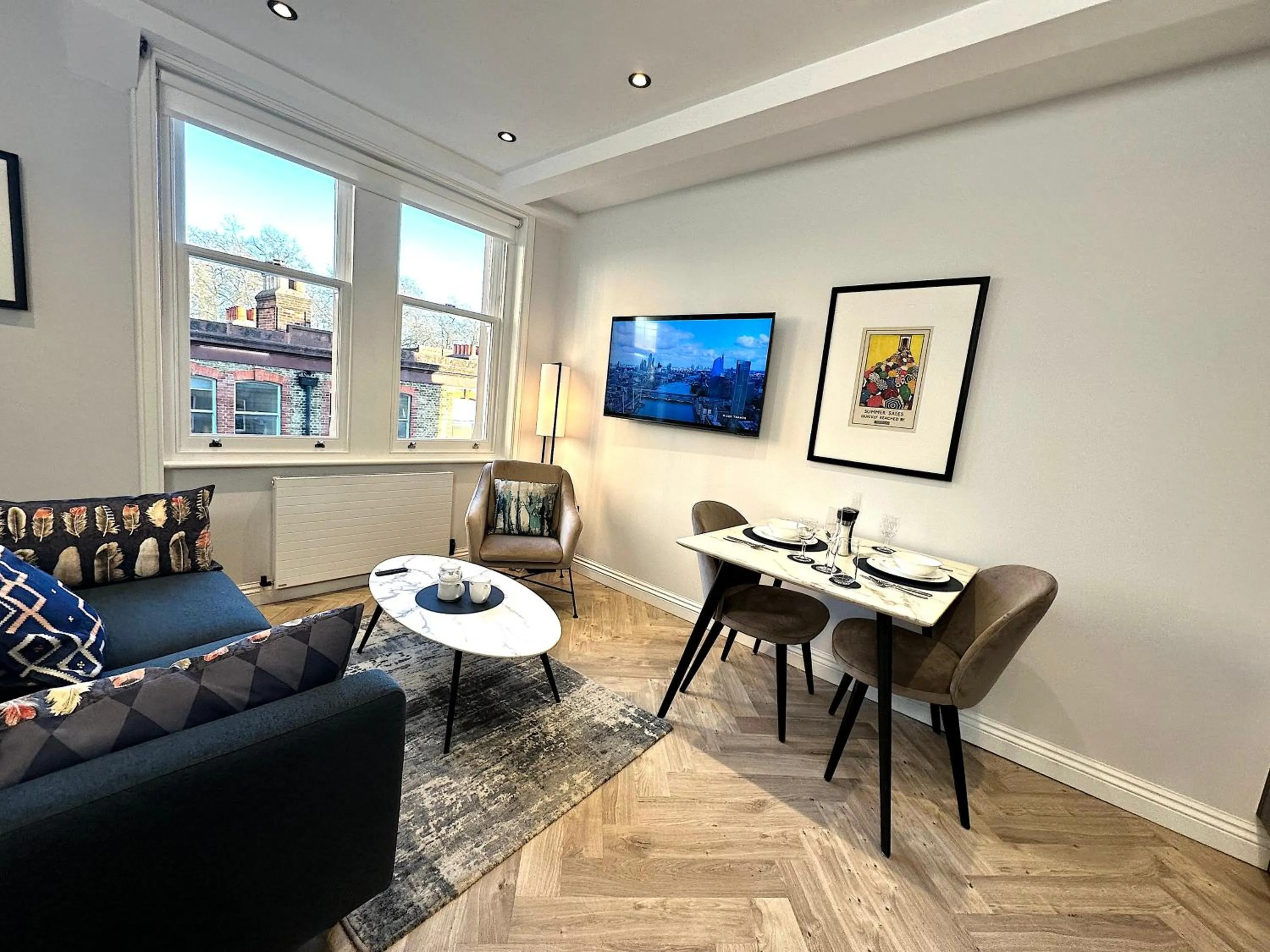 TV and multimedia in Chiltern Street Serviced Apartments - Marylebone