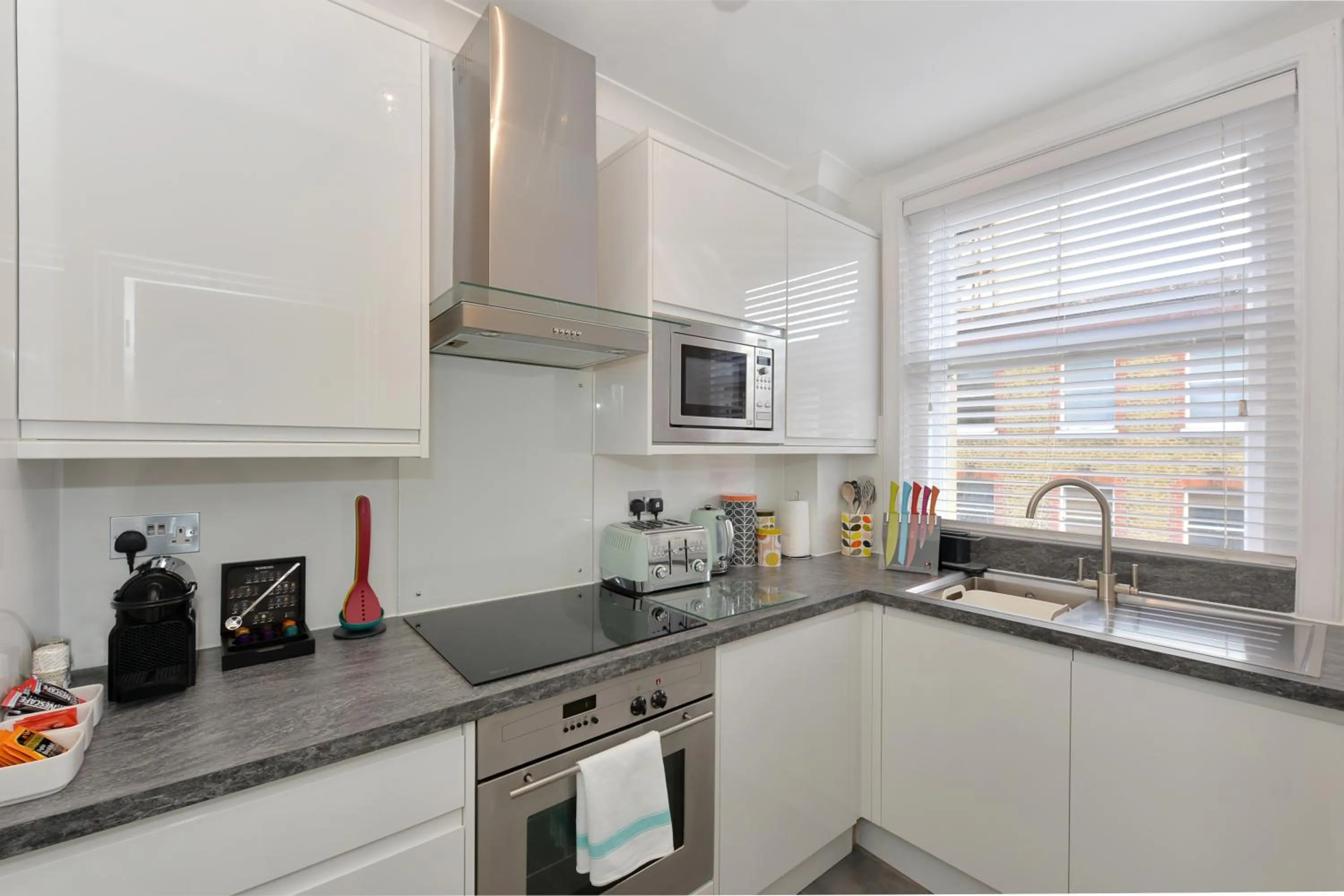 Kitchen or kitchenette in Chiltern Street Serviced Apartments - Marylebone
