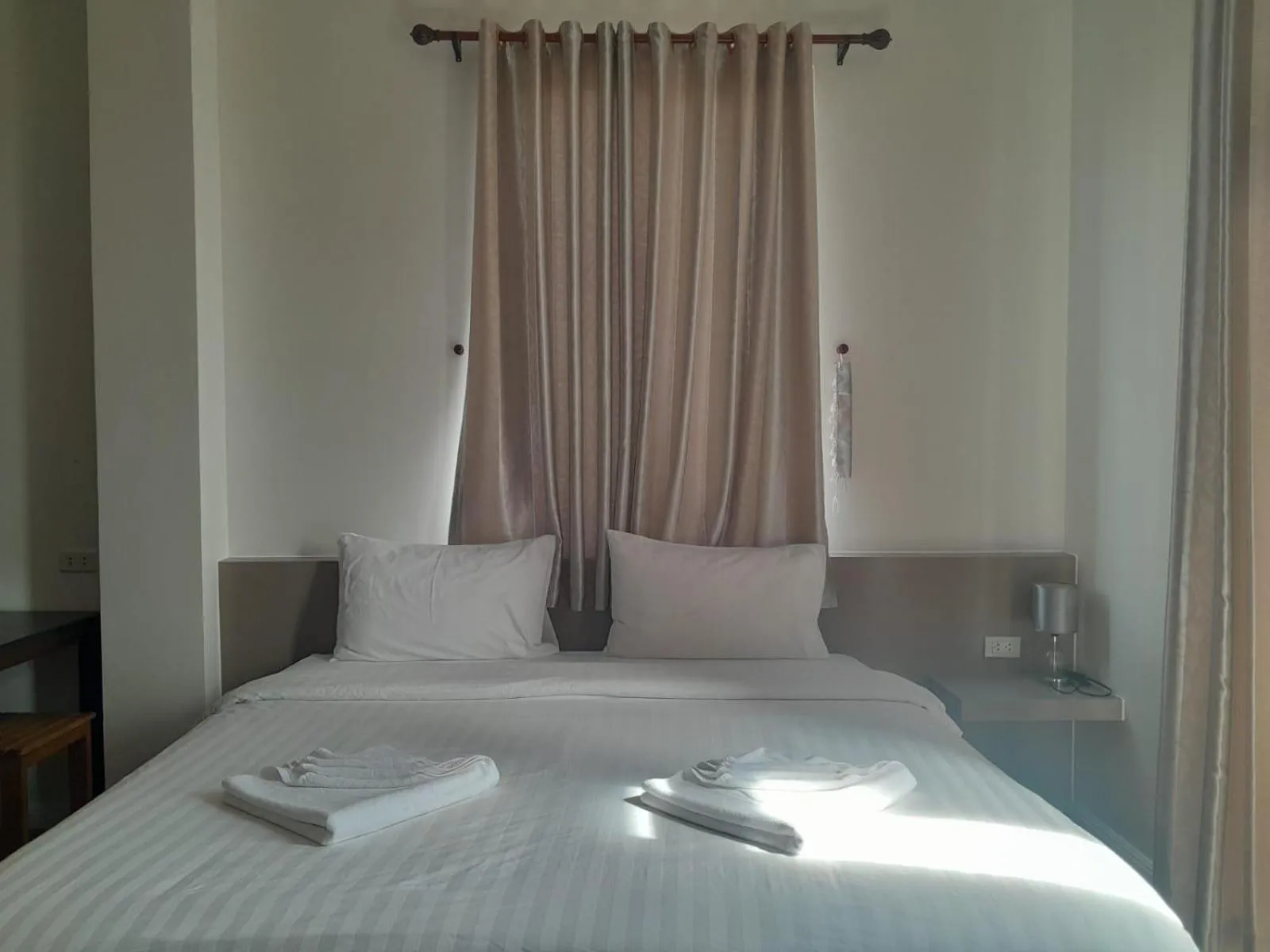 Bed in Aura Residence