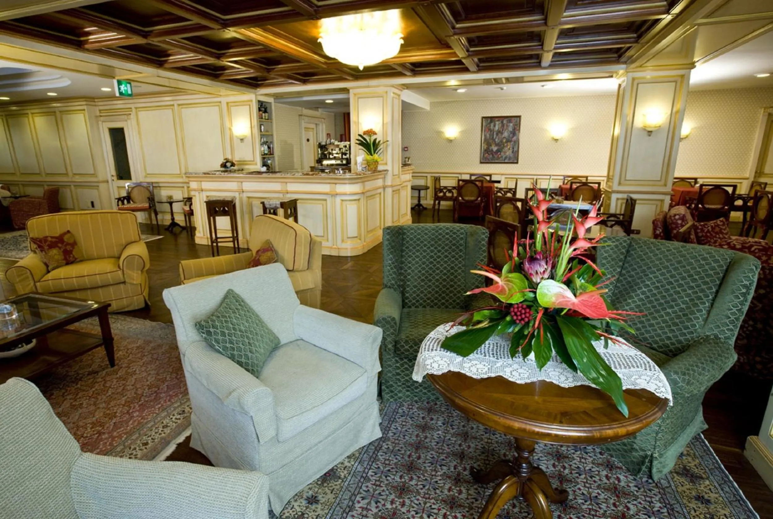 Lounge or bar in Hotel De La Ville