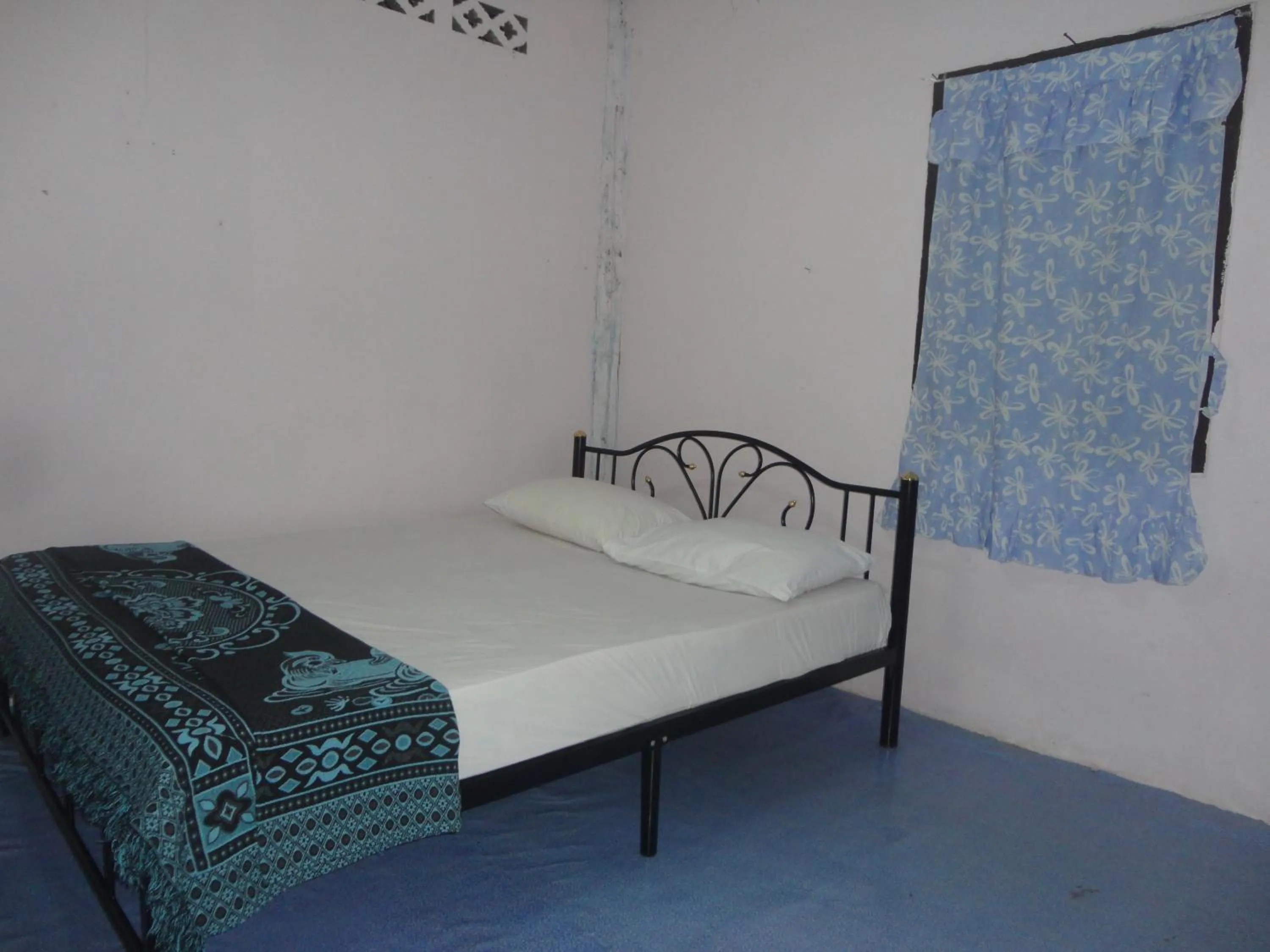 Bed in Grandma's Home Sangkhlaburi