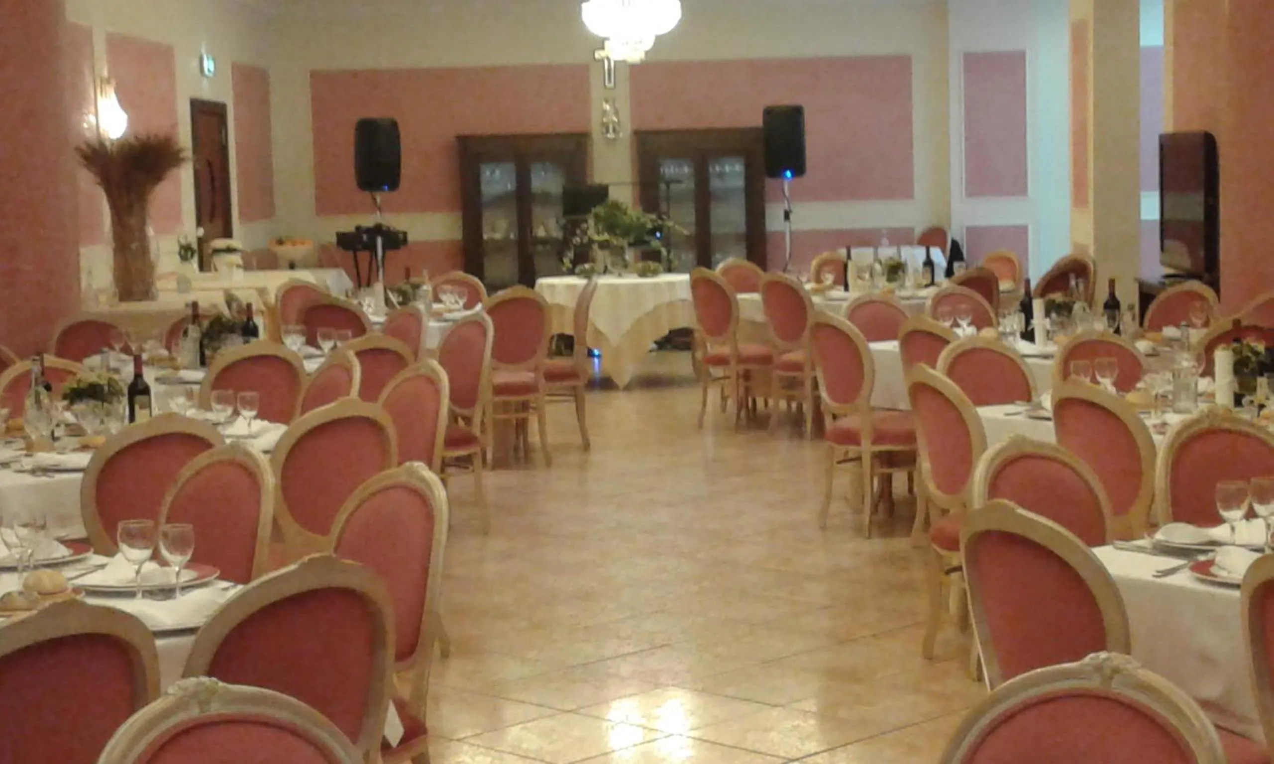 Restaurant/places to eat in Grand Hotel degli Angeli