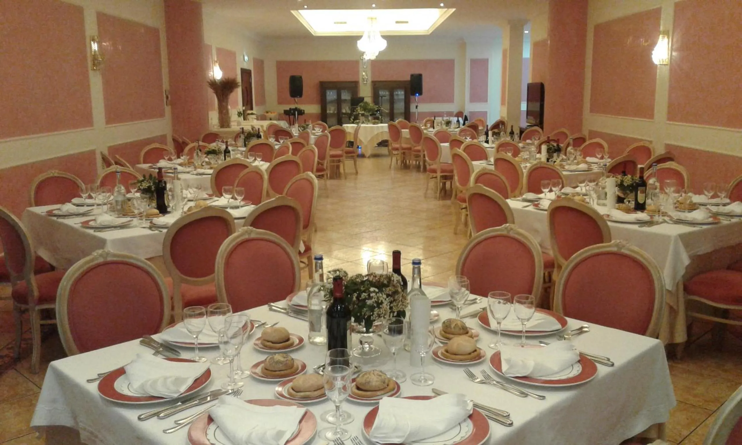 Restaurant/places to eat in Grand Hotel degli Angeli