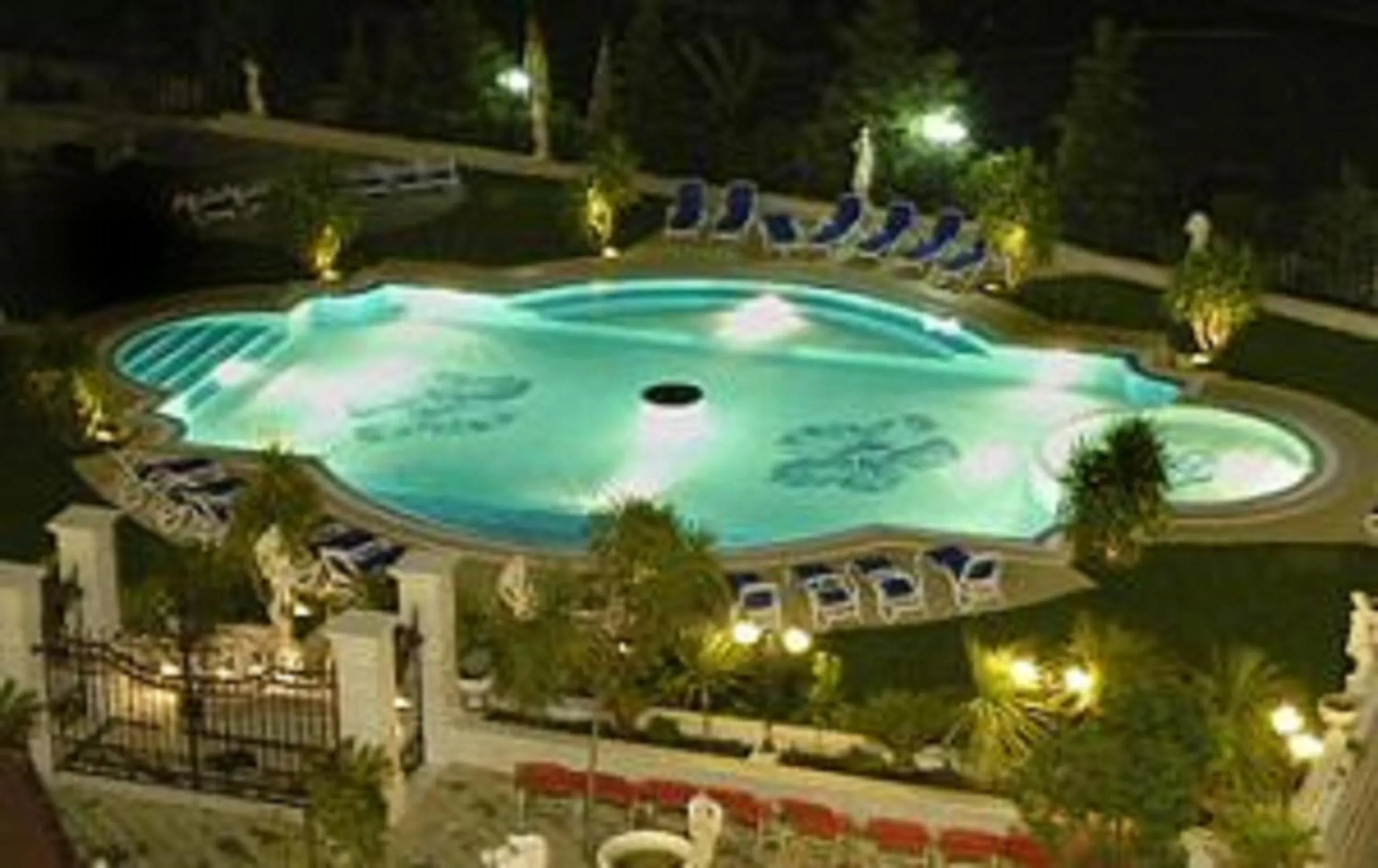 Swimming pool in Grand Hotel degli Angeli