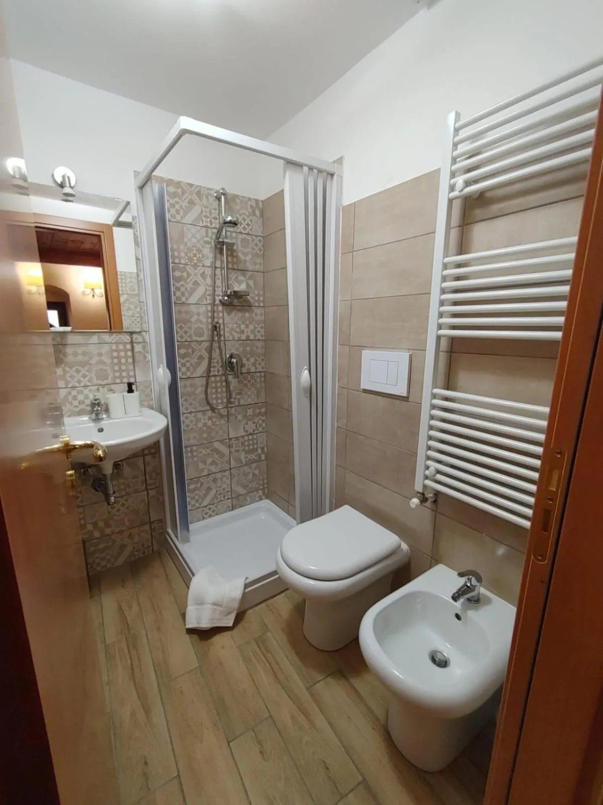 Shower in Borgo Sciugolo