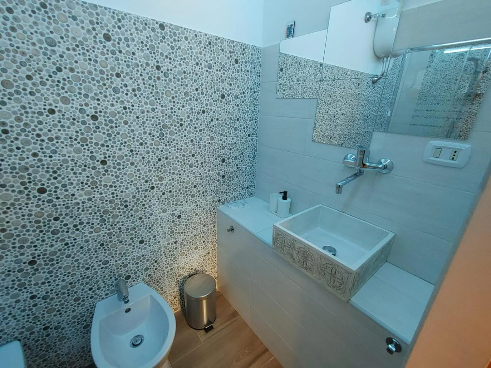 Shower in Borgo Sciugolo