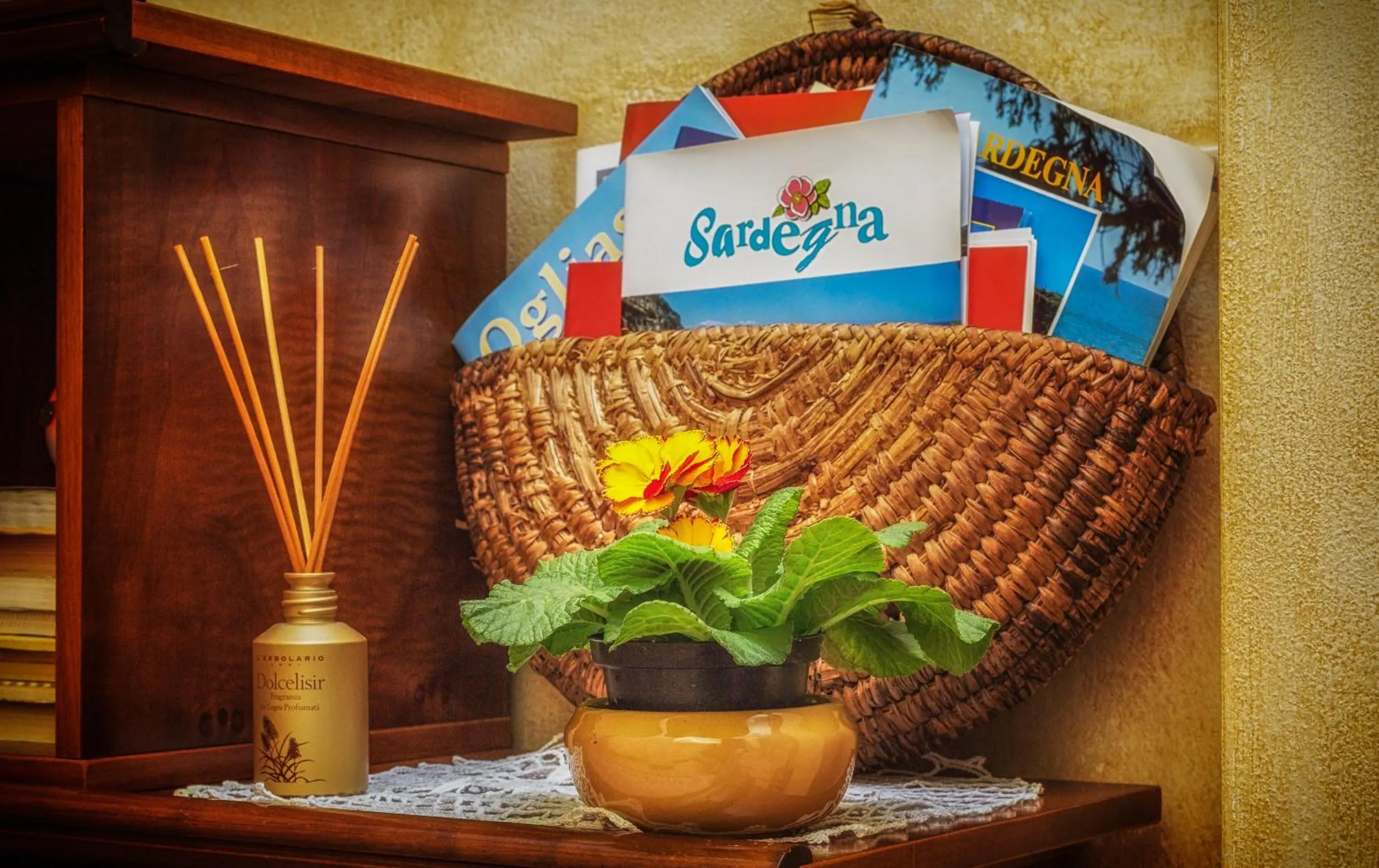 Decorative detail in Su Connotu