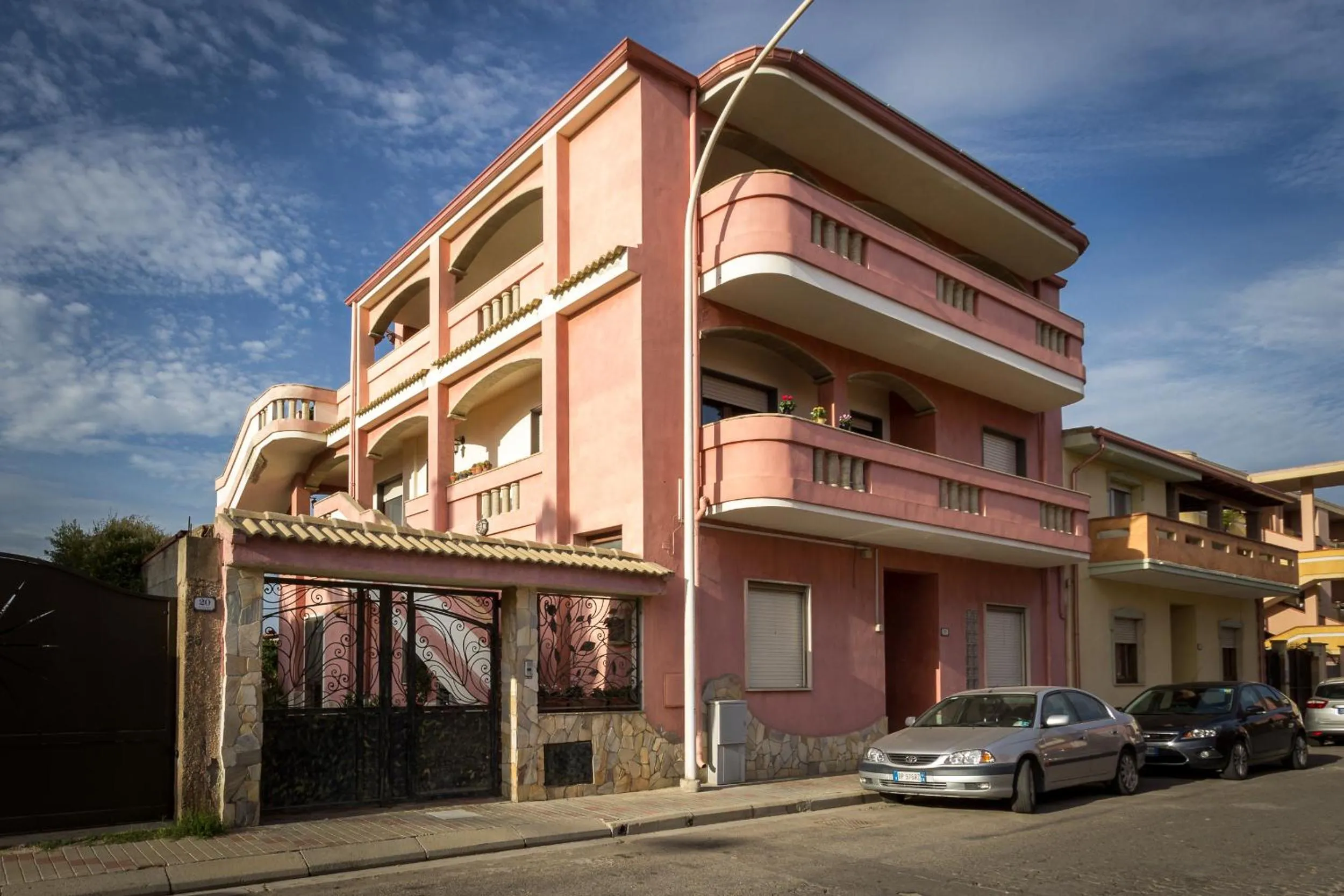 Property building in Su Connotu