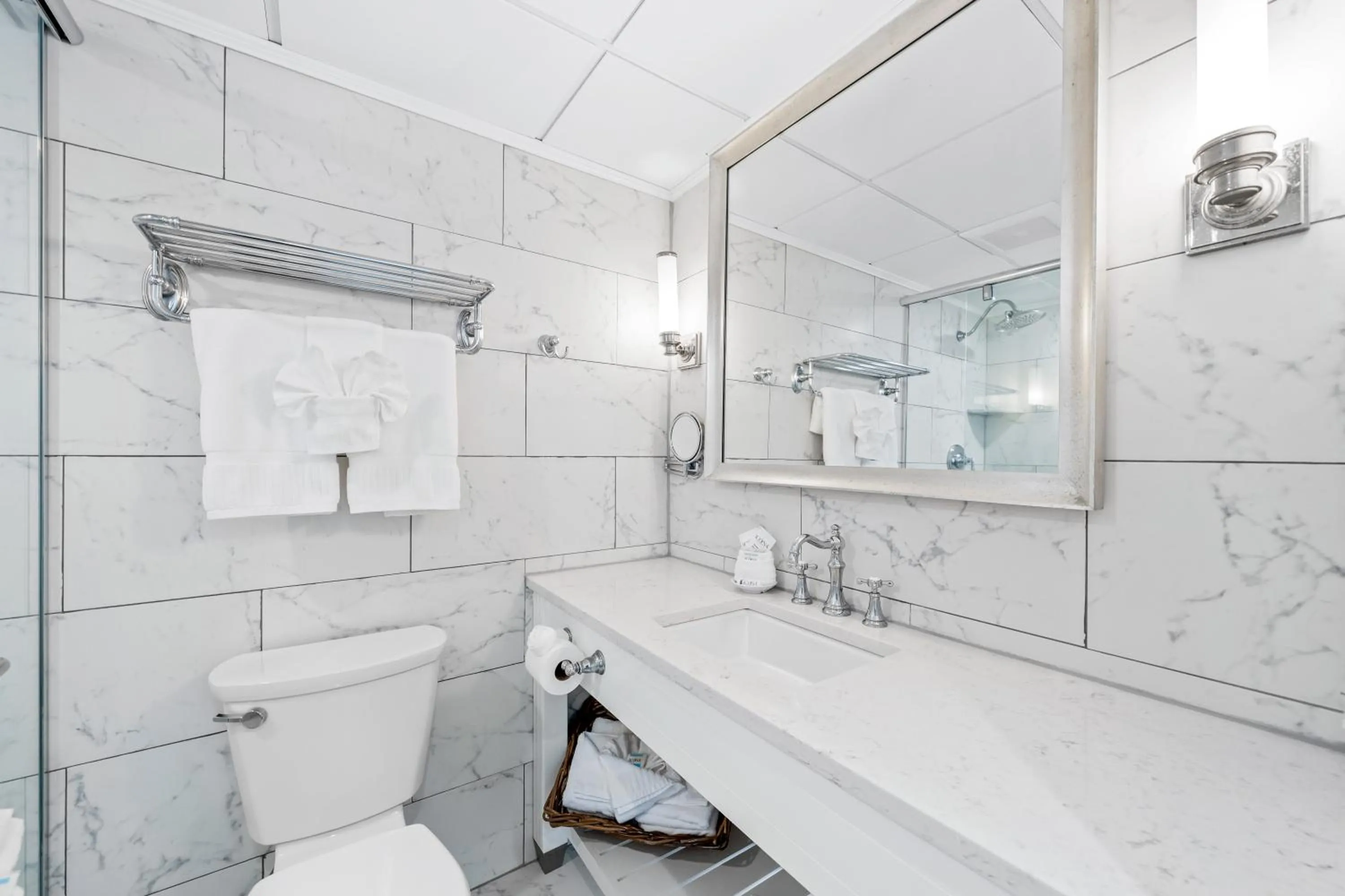 Bathroom in ICONA Avalon