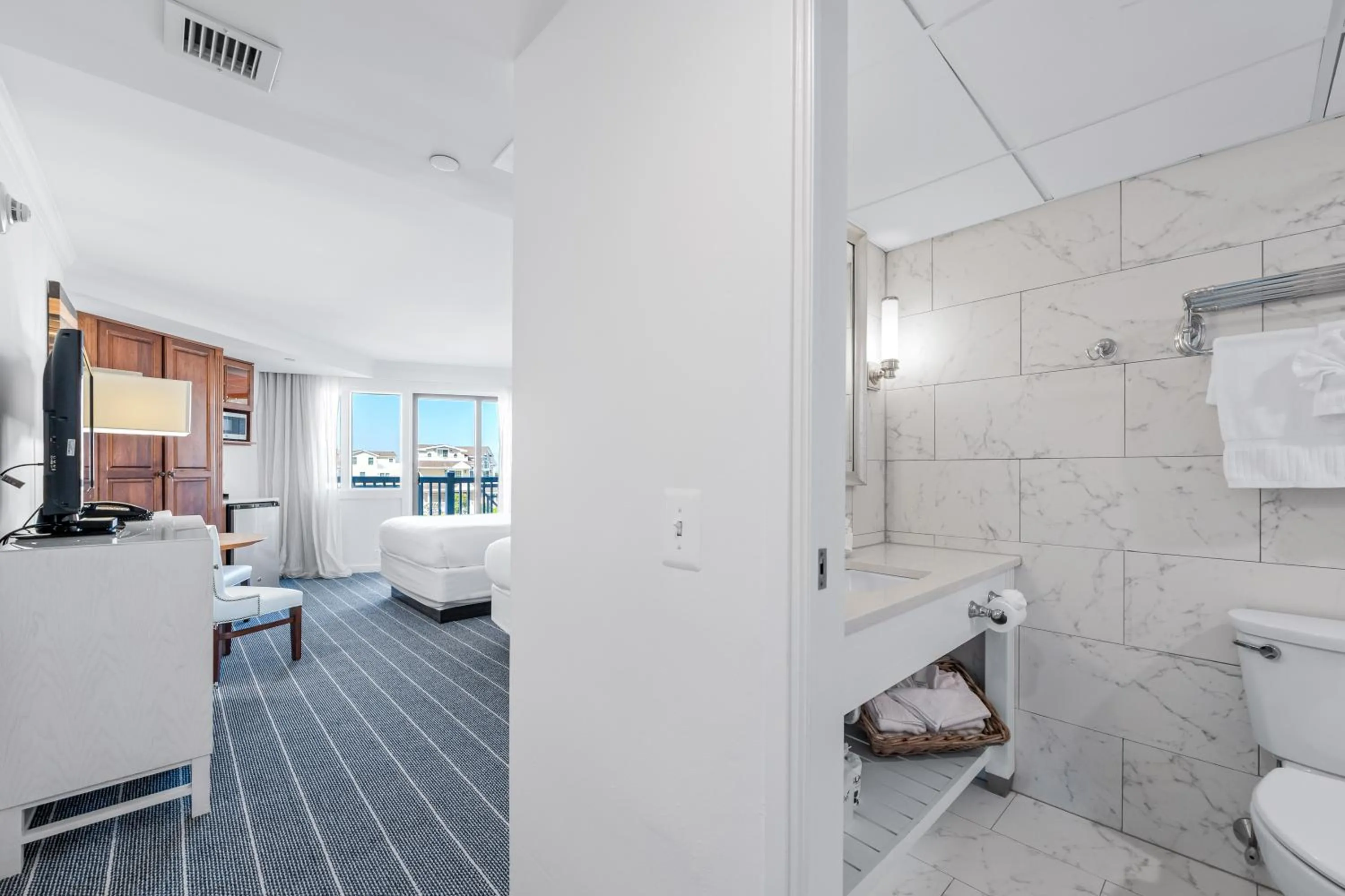 Bathroom in ICONA Avalon