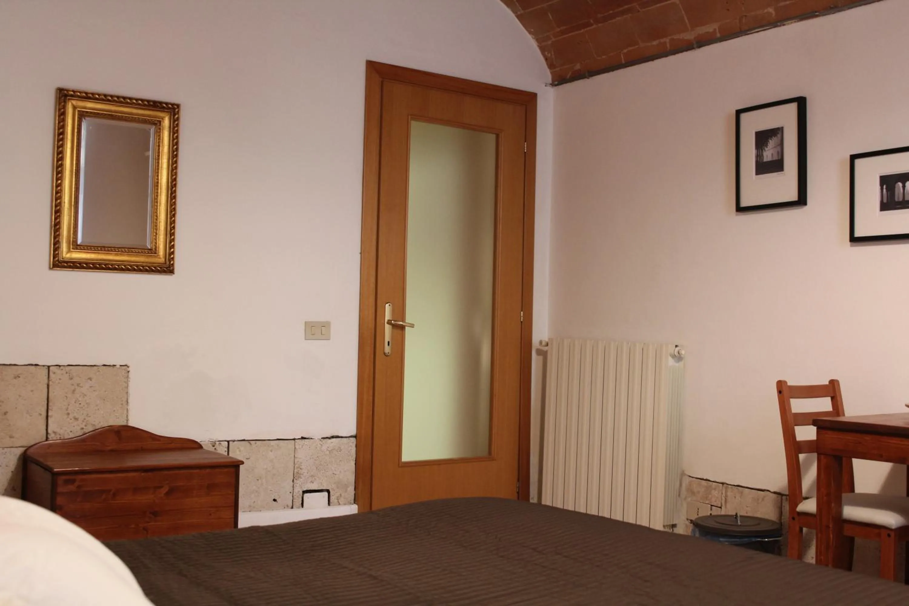 Photo of the whole room, Bed in Bed & Tower