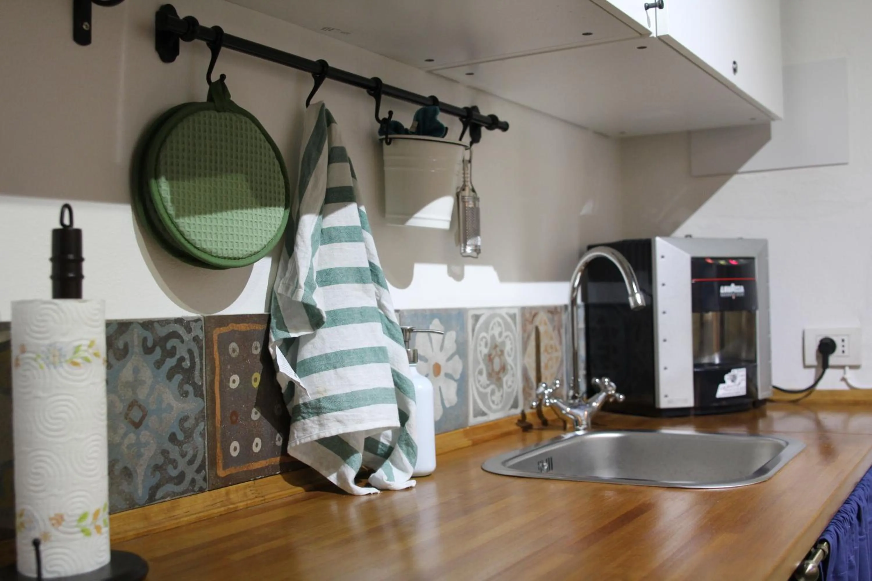 Communal kitchen in Bed & Tower