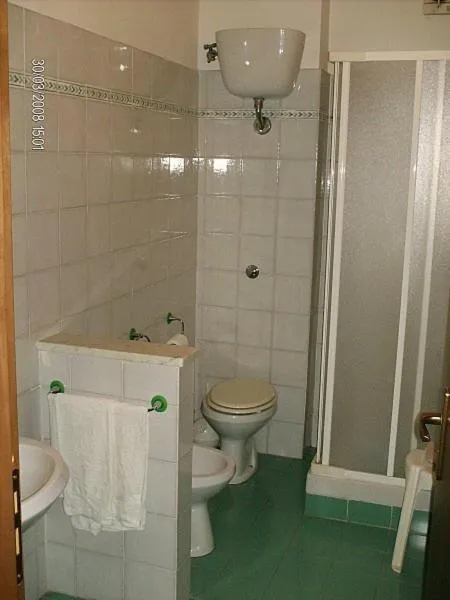 Bathroom in Hotel Etruria
