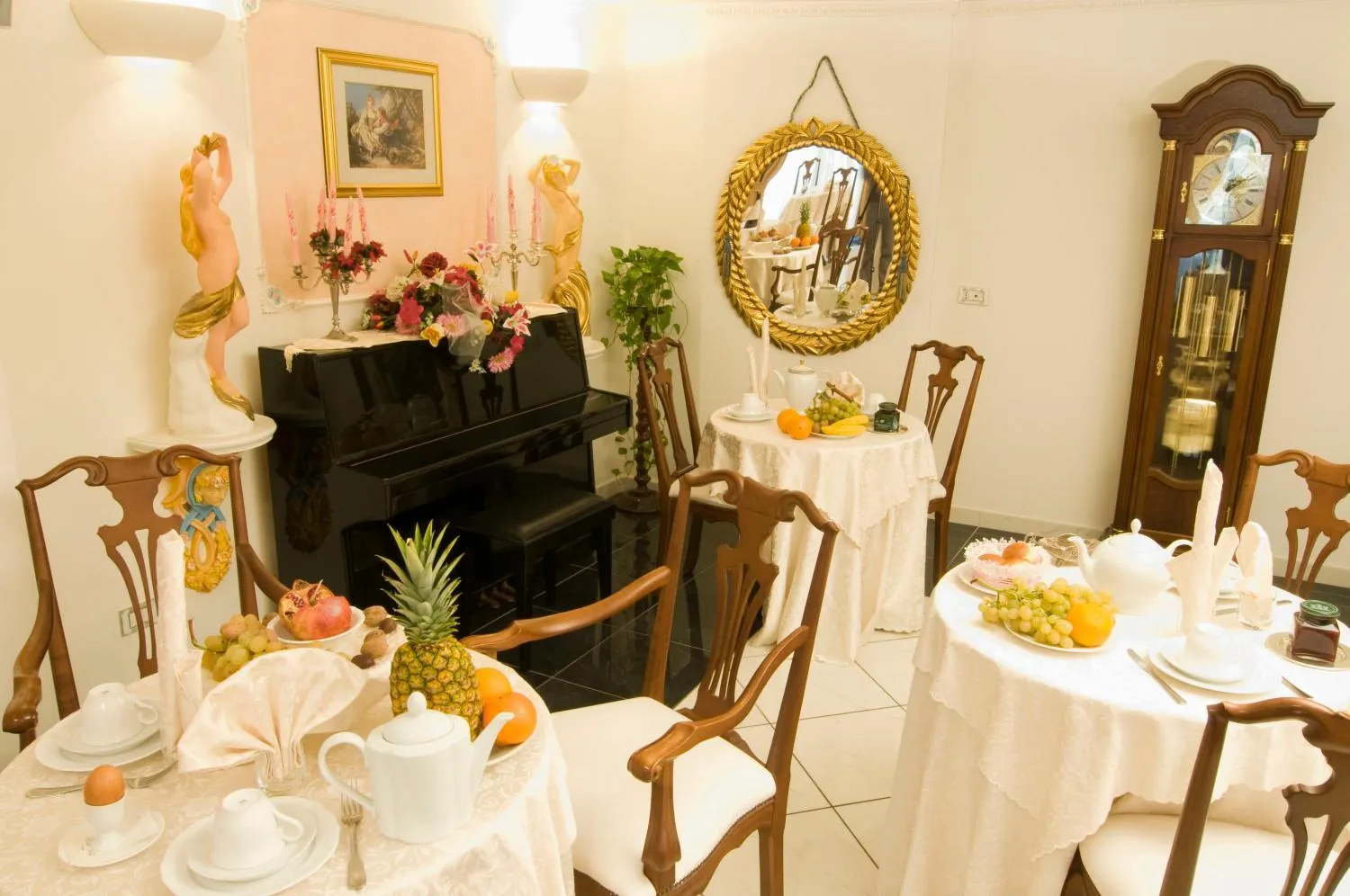 Restaurant/places to eat in Hotel Alba