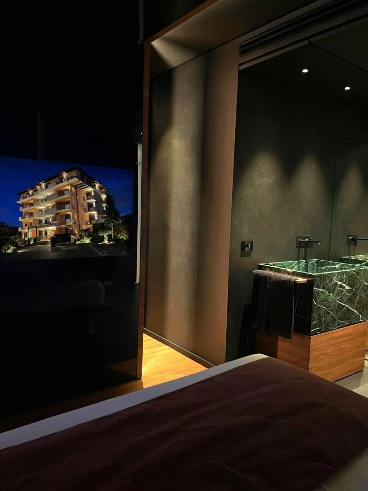 TV and multimedia in Hotel Orizzonte