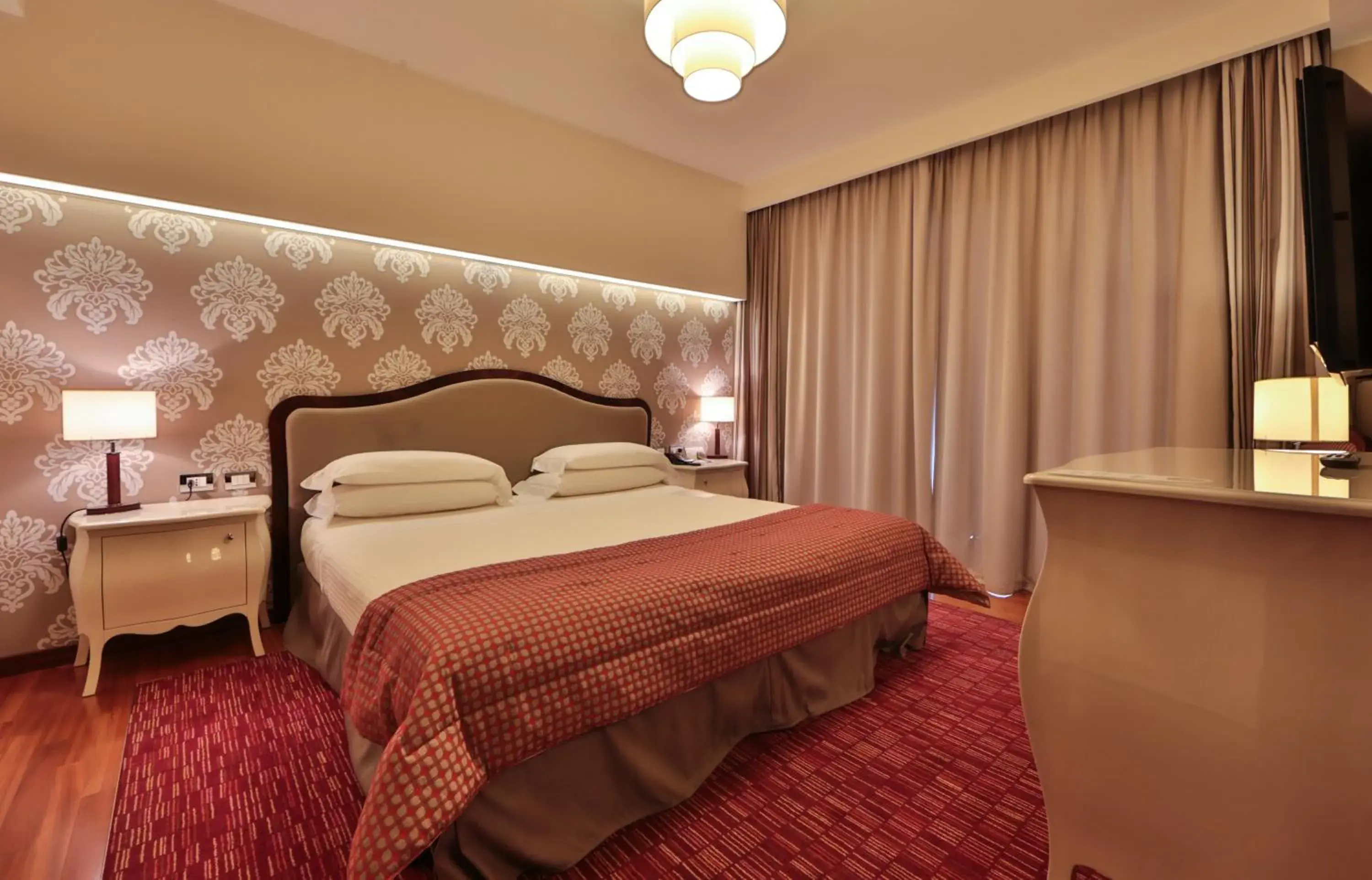 Junior Suite with Sofa Bed in UNA Hotels Expo Fiera Milano Junior Suite with Sofa Bed in UNA Hotels Expo Fiera Milano