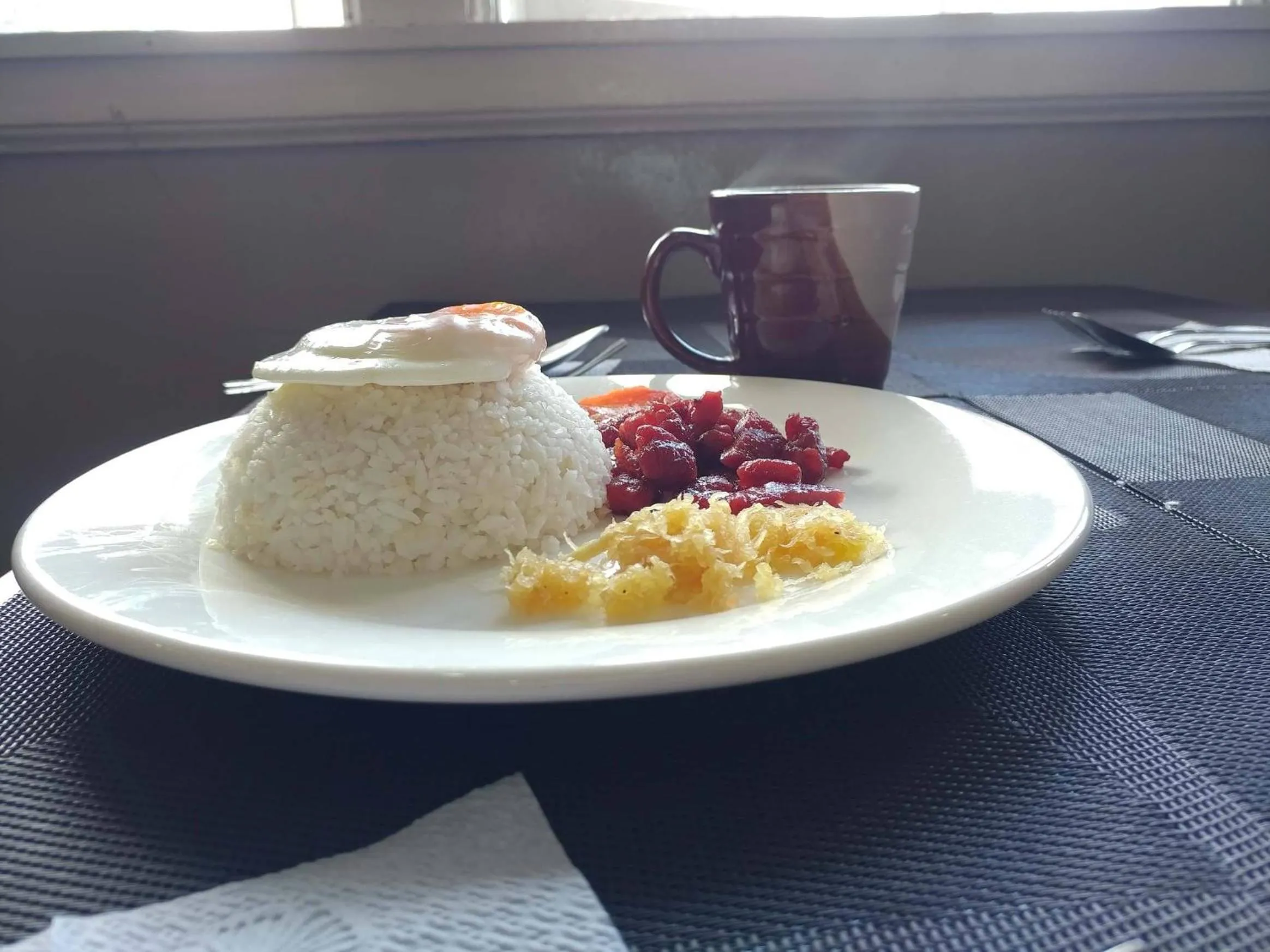 Breakfast in Old Orangewood Bed & Breakfast