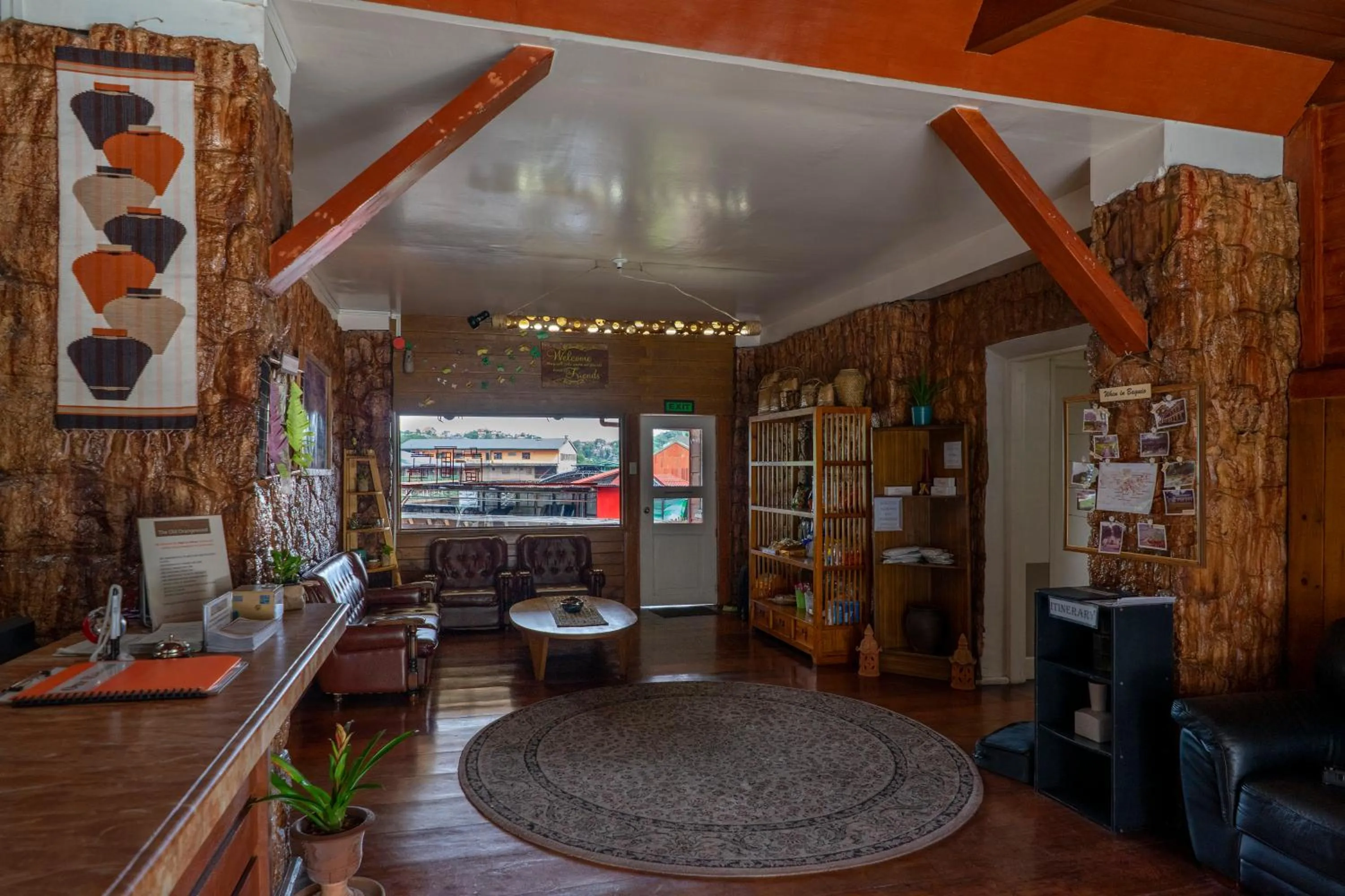 Property building in Old Orangewood Bed & Breakfast