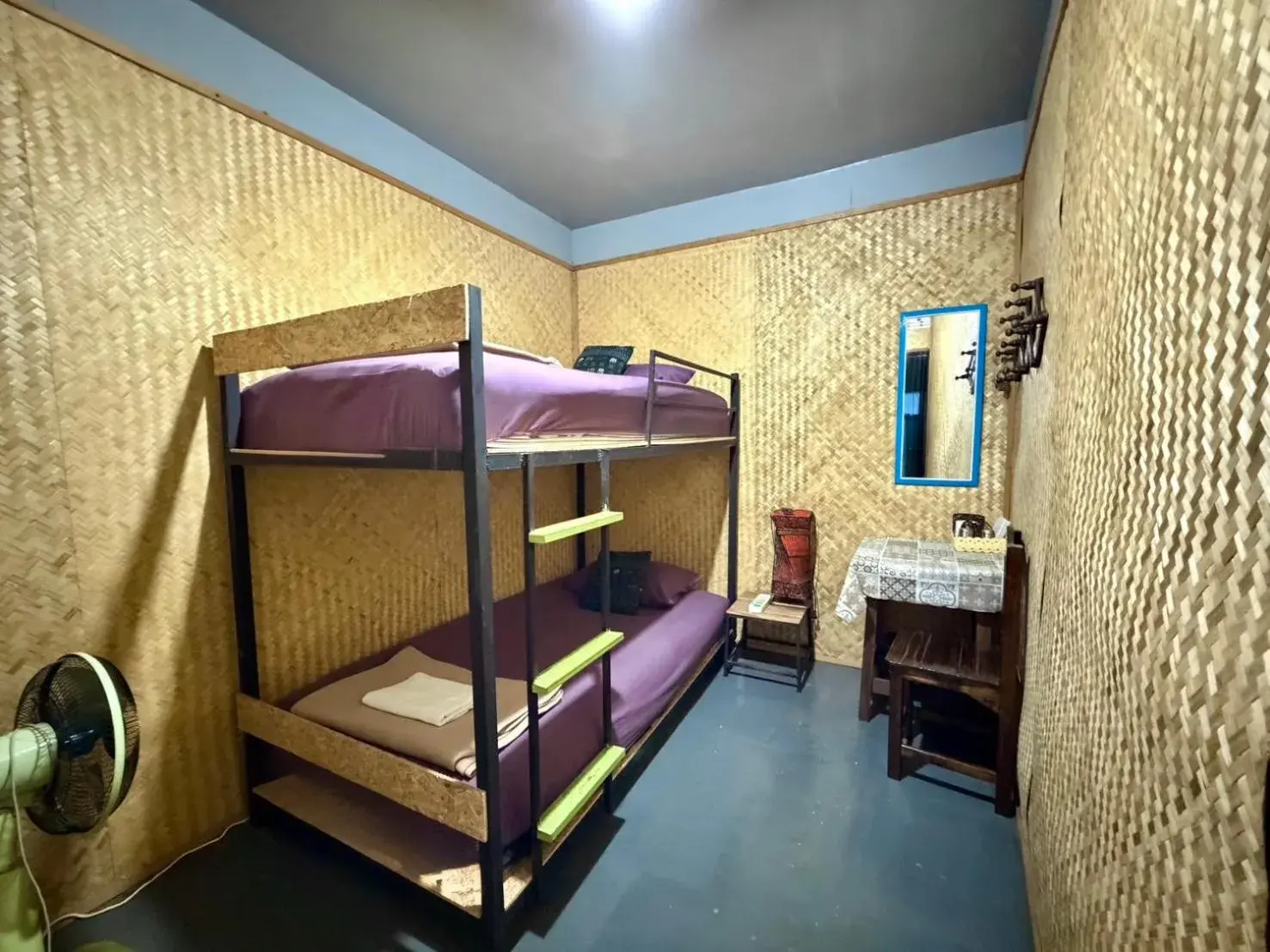 Standard Twin Room (No window) in J Giant Hostel Standard Twin Room (No window) in J Giant Hostel