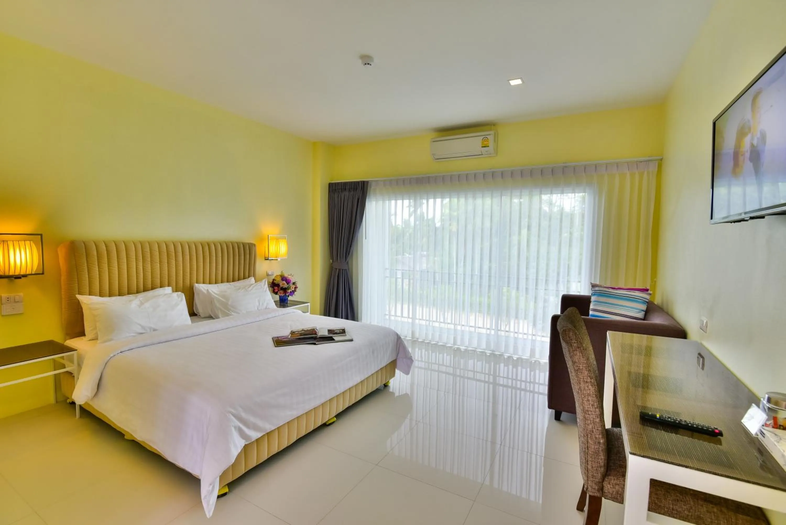 Photo of the whole room, Bed in Southgate Residence Hotel - SHA Certified