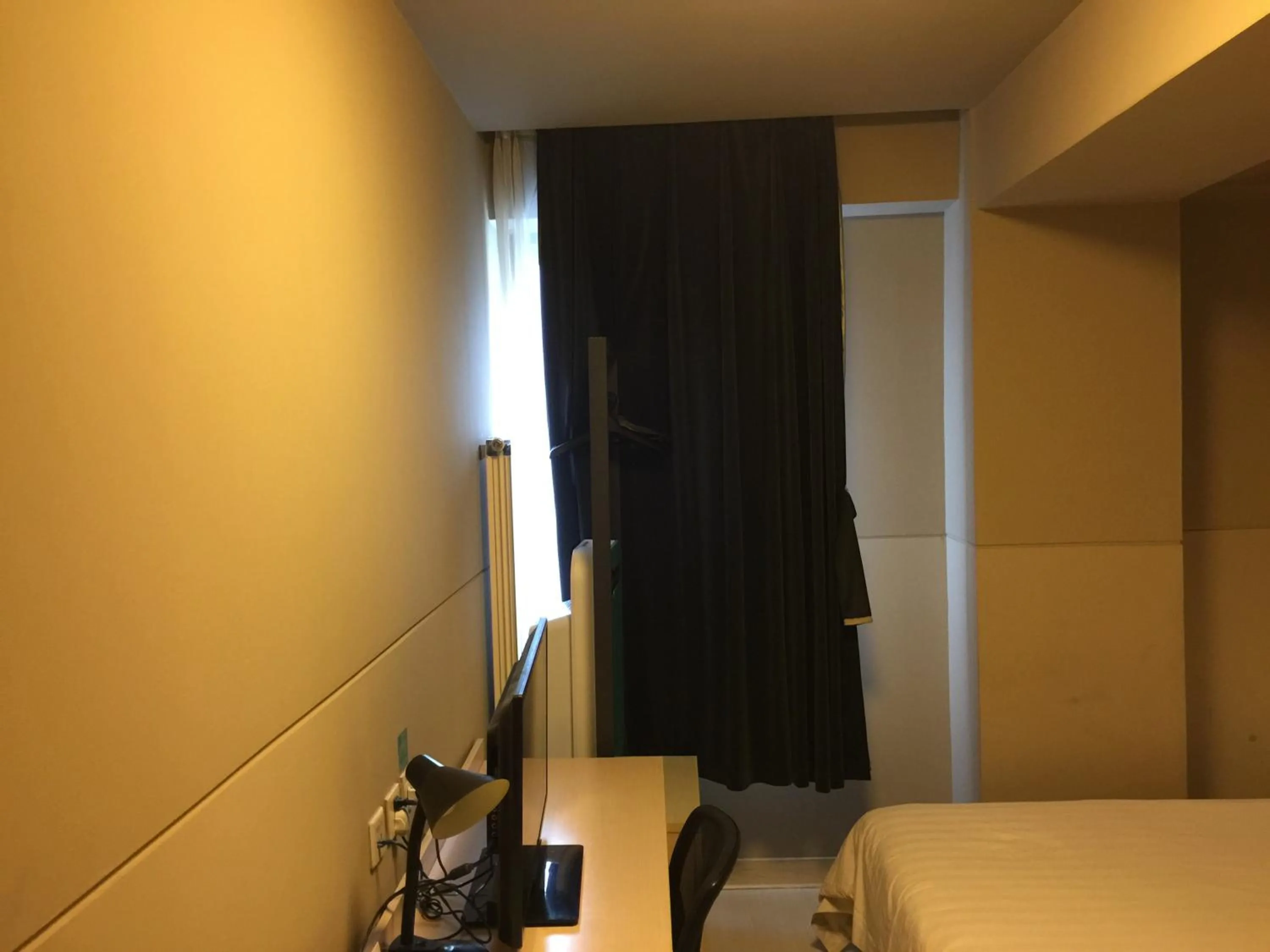 Decorative detail, Bed in Jinjiang Inn Beijing Pingguoyuan