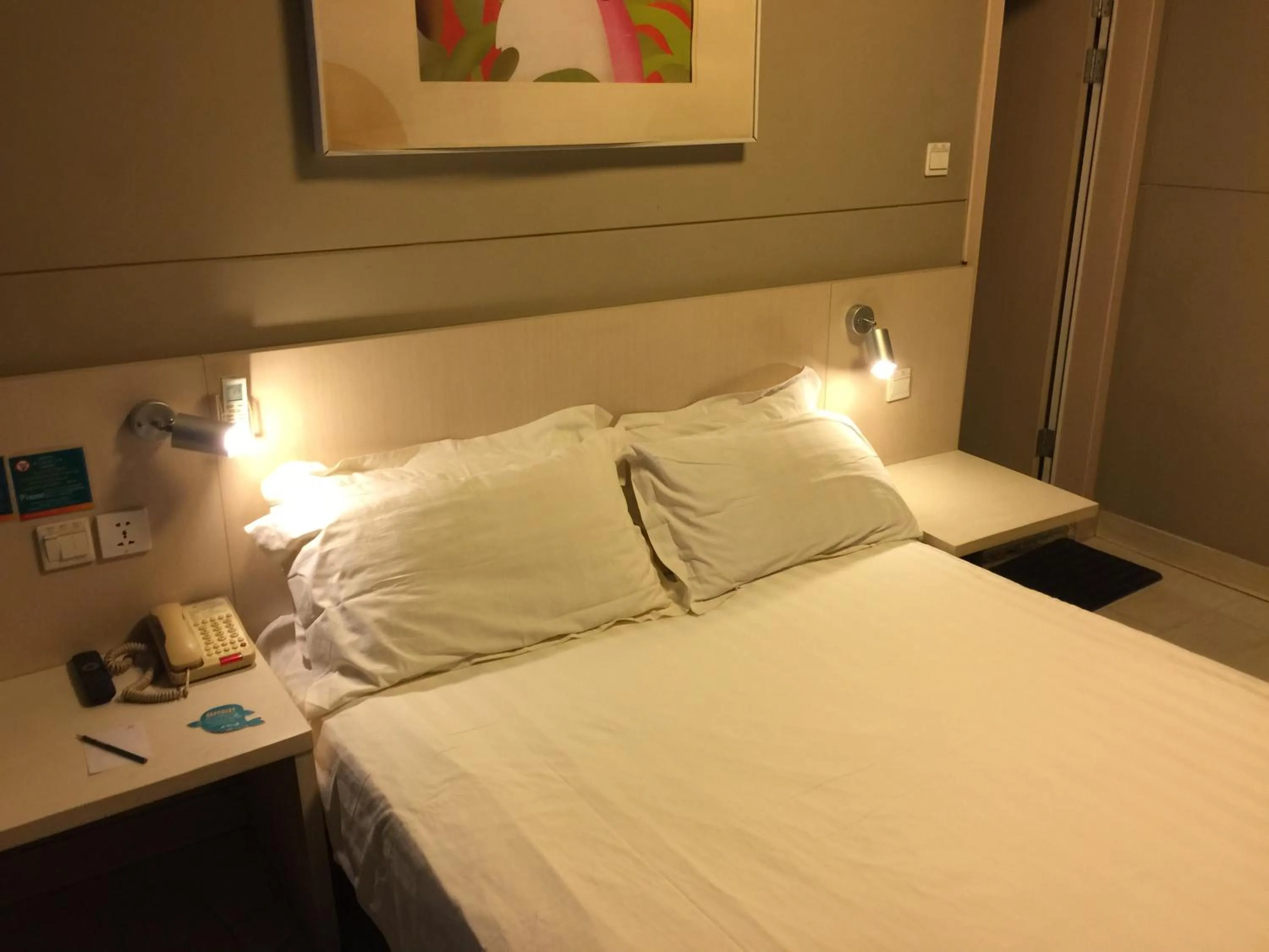 Decorative detail, Bed in Jinjiang Inn Beijing Pingguoyuan