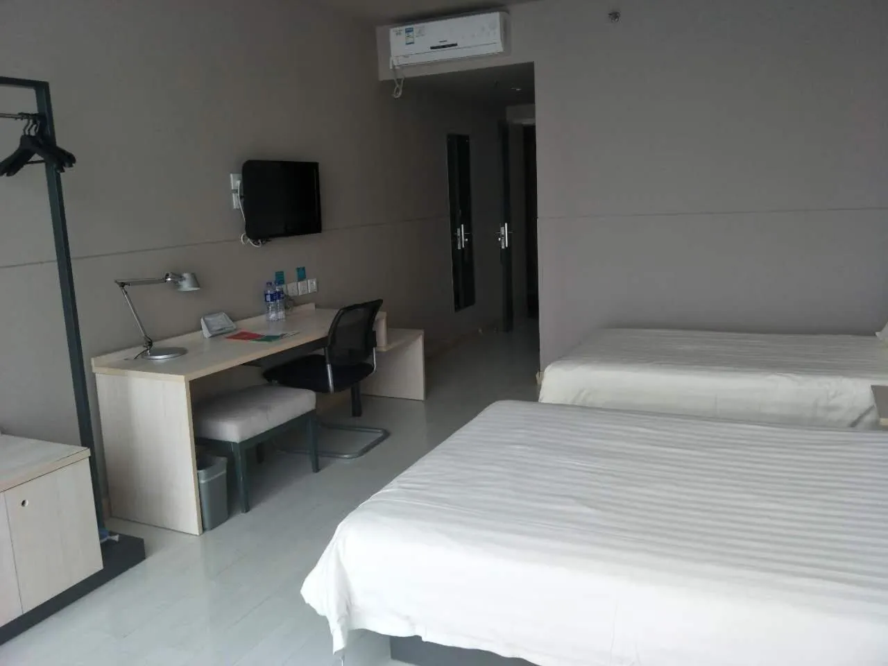 Bed in Jinjiang Inn Xi'an Exhibition Centre Zhangba East Road