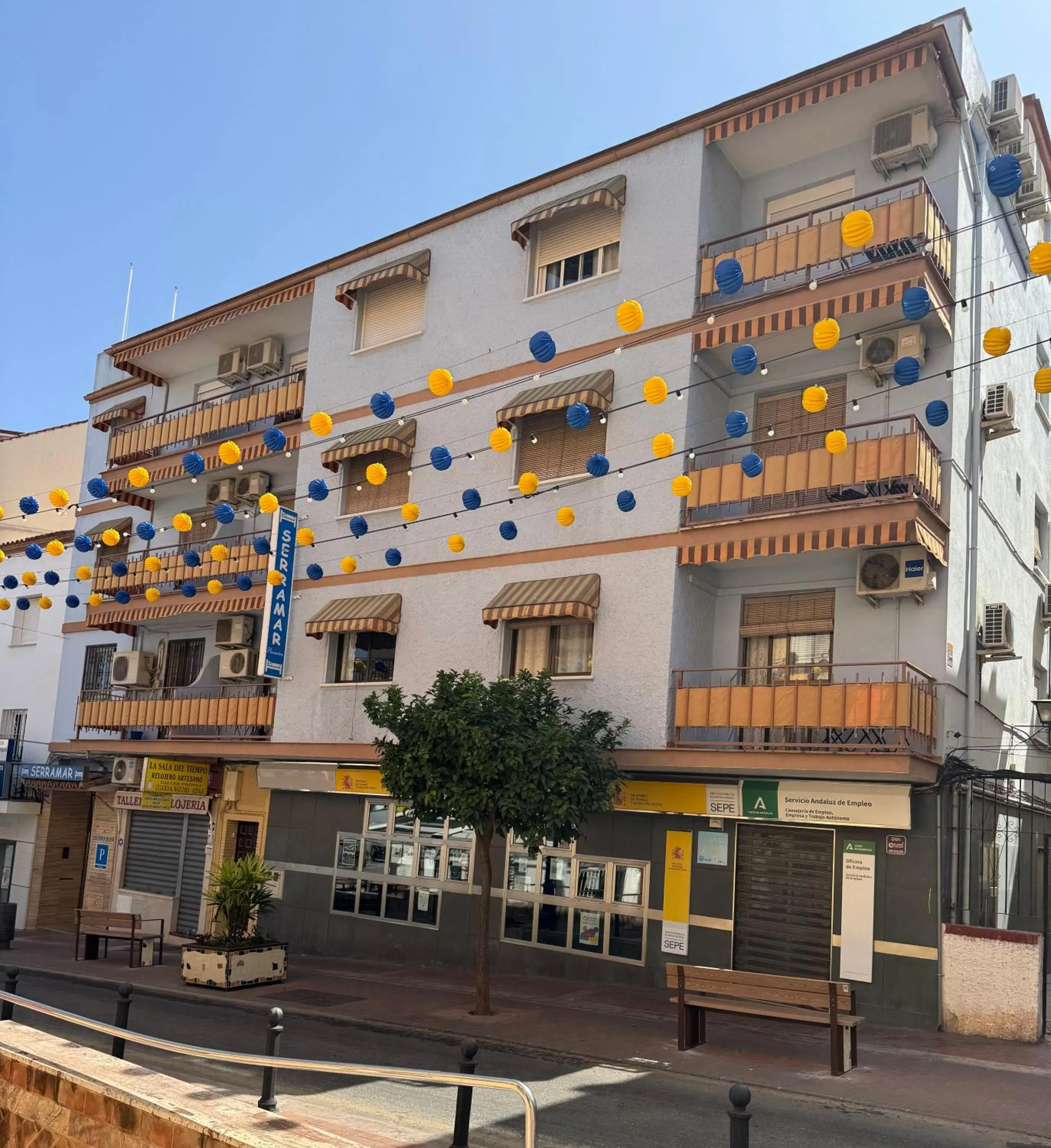 Facade/entrance in Hotel Serramar