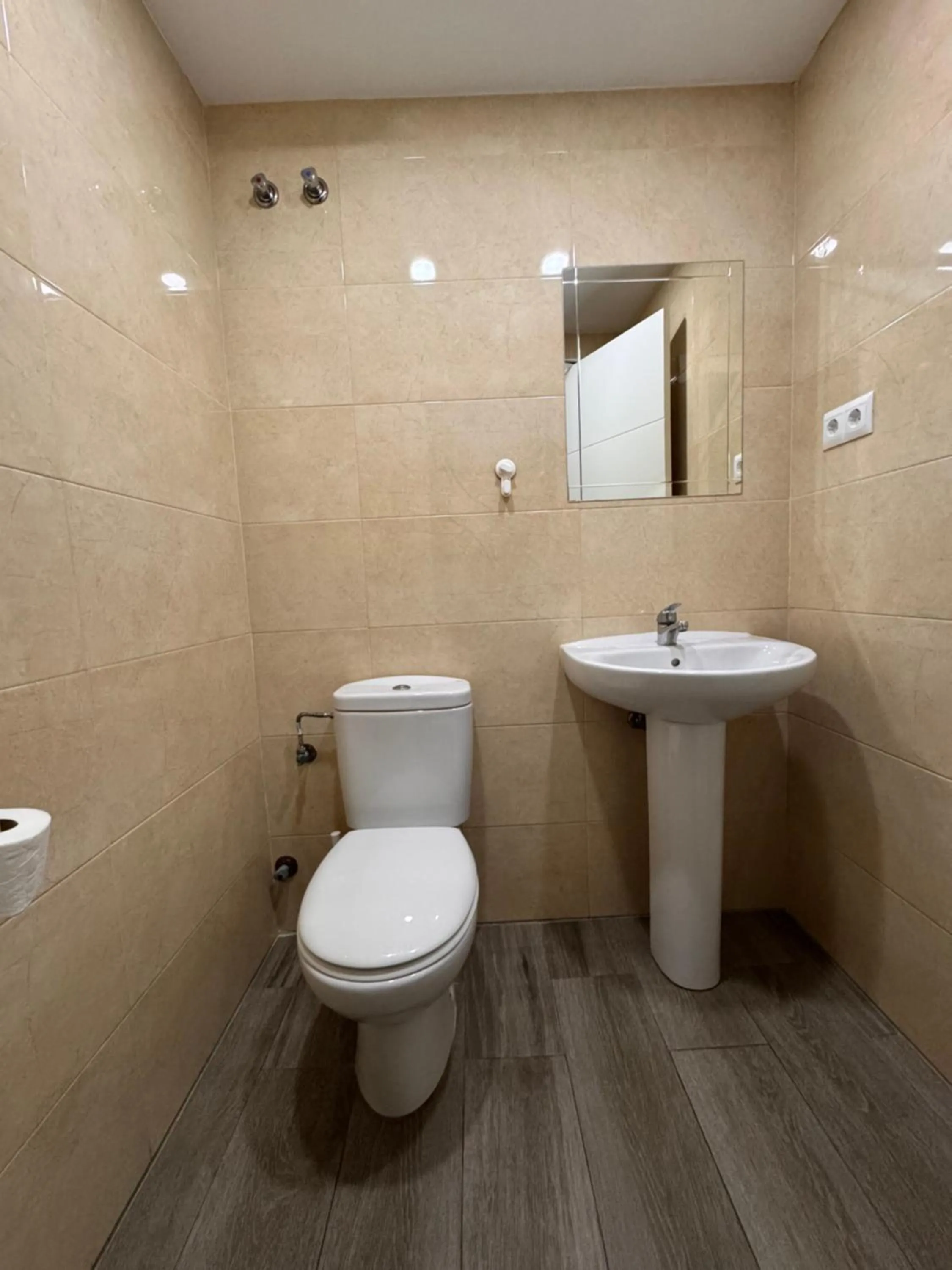 Toilet in Hotel Serramar