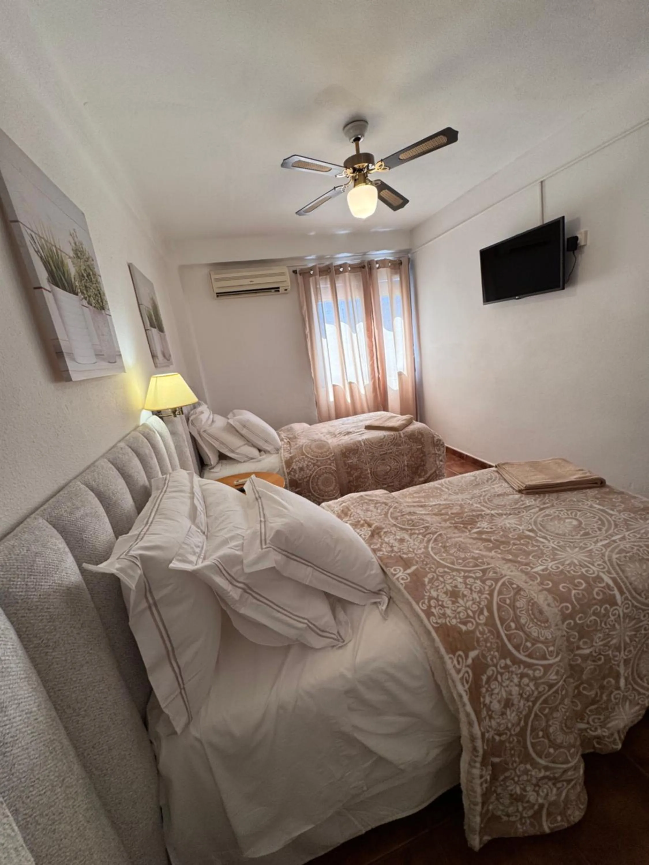 Toilet, Bed in Hotel Serramar