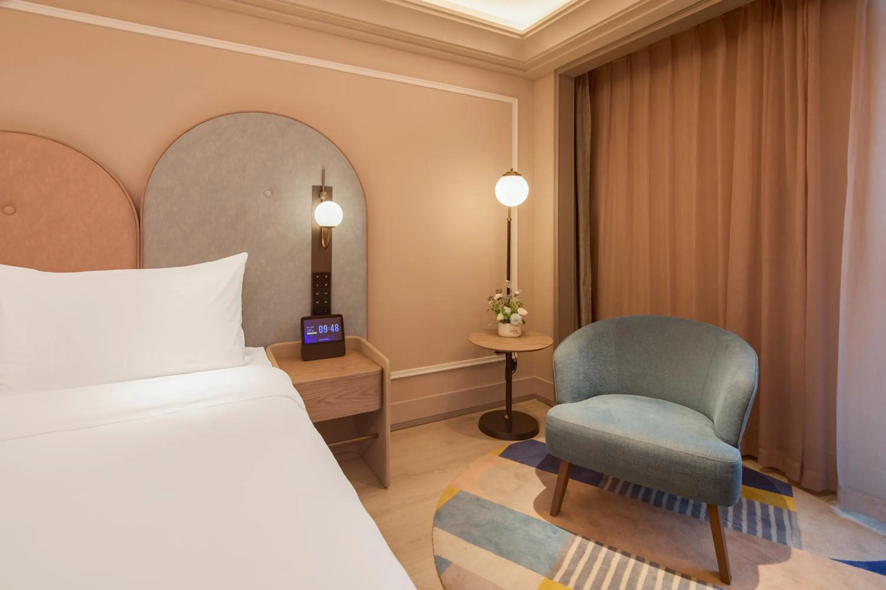 Seating area, Bed in Mercure Xian Dazhai Road