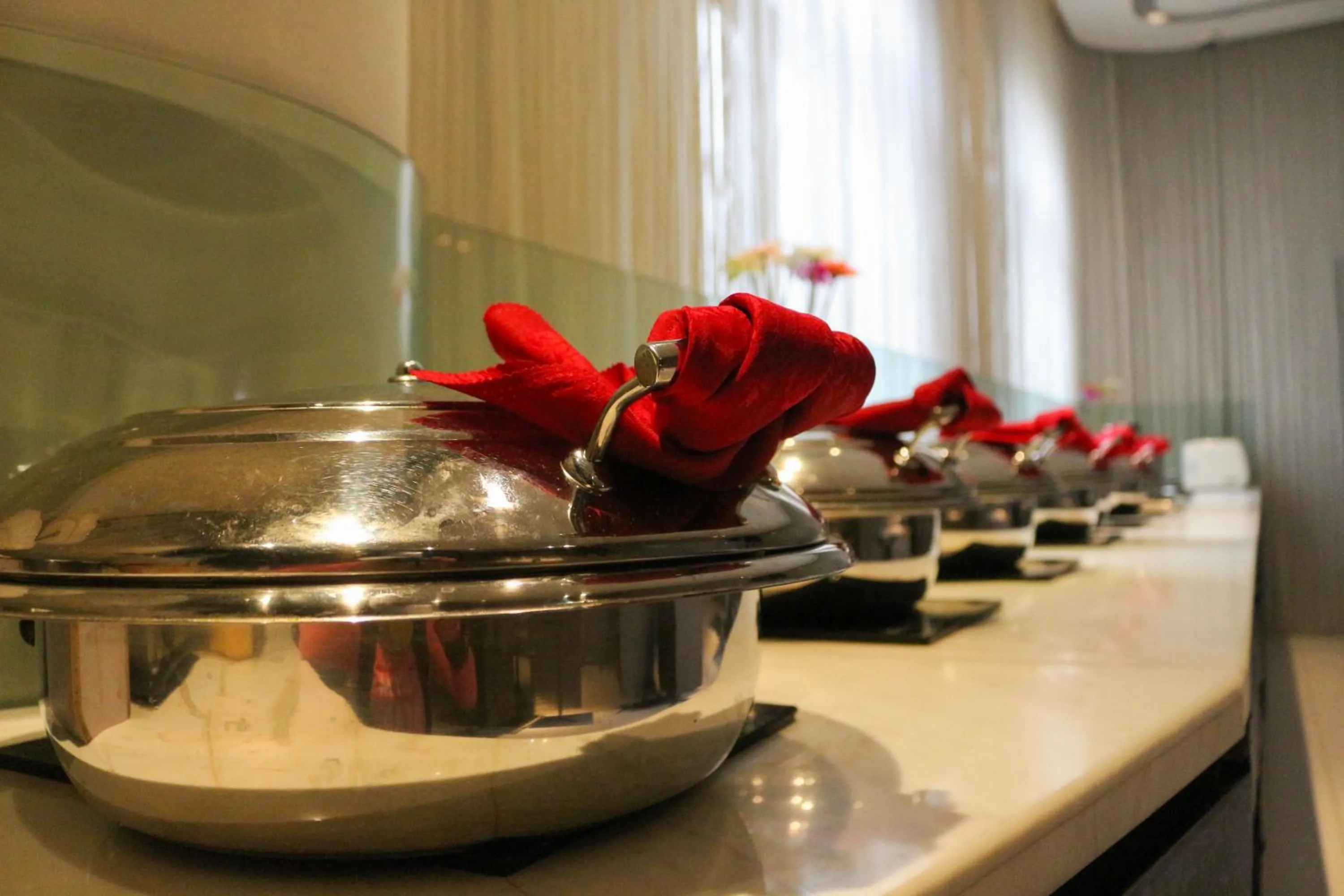 Buffet breakfast in Jinjiang Inn Shanghai Chedun Studios