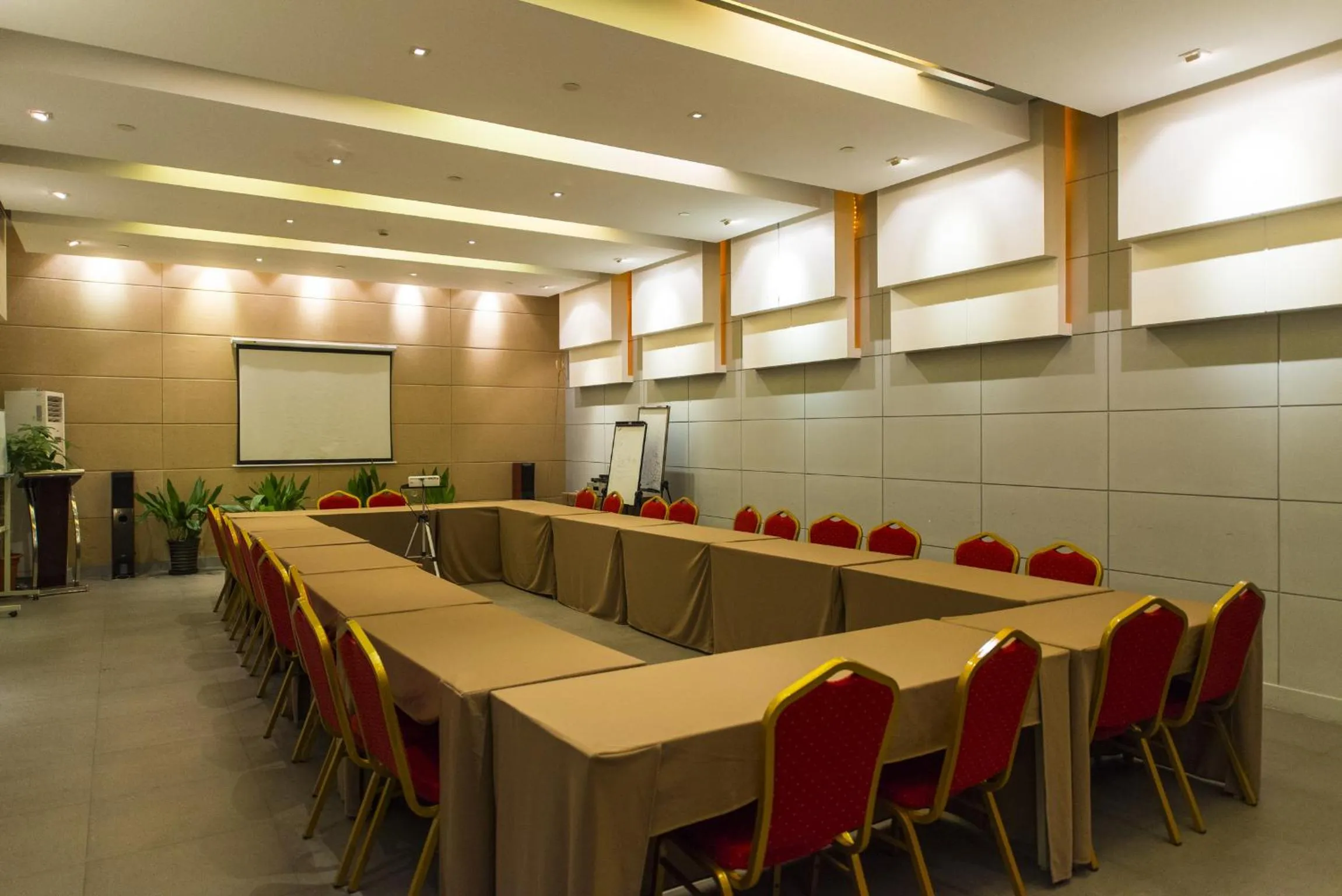 Meeting/conference room in Jinjiang Inn Shanghai Hongqiao Hinge National Exhibition Centre