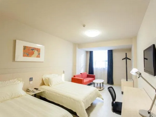 Bed in Jinjiang Inn Anyang Railway Station