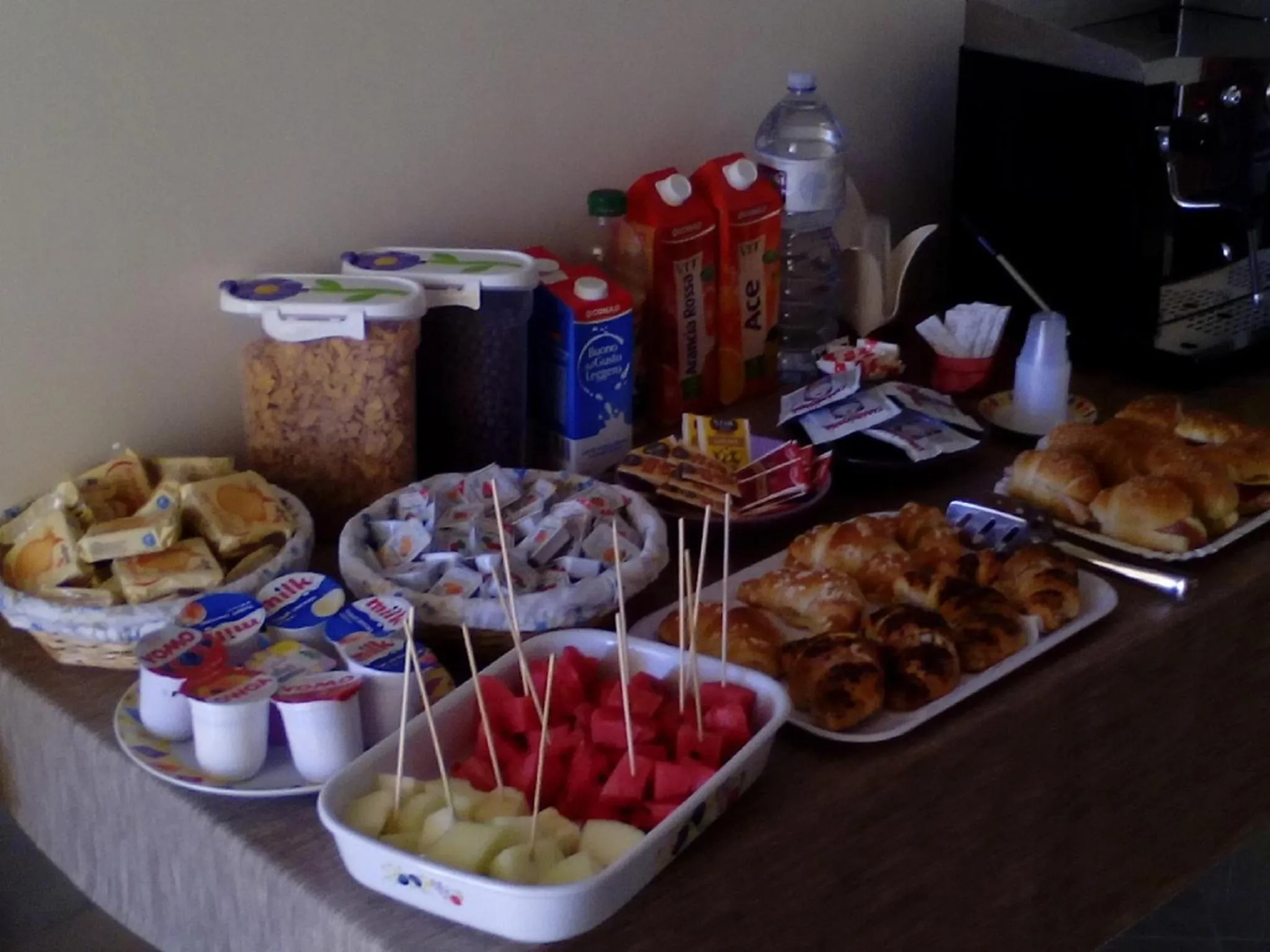 Food and drinks in B&B Isole Dello Stagnone