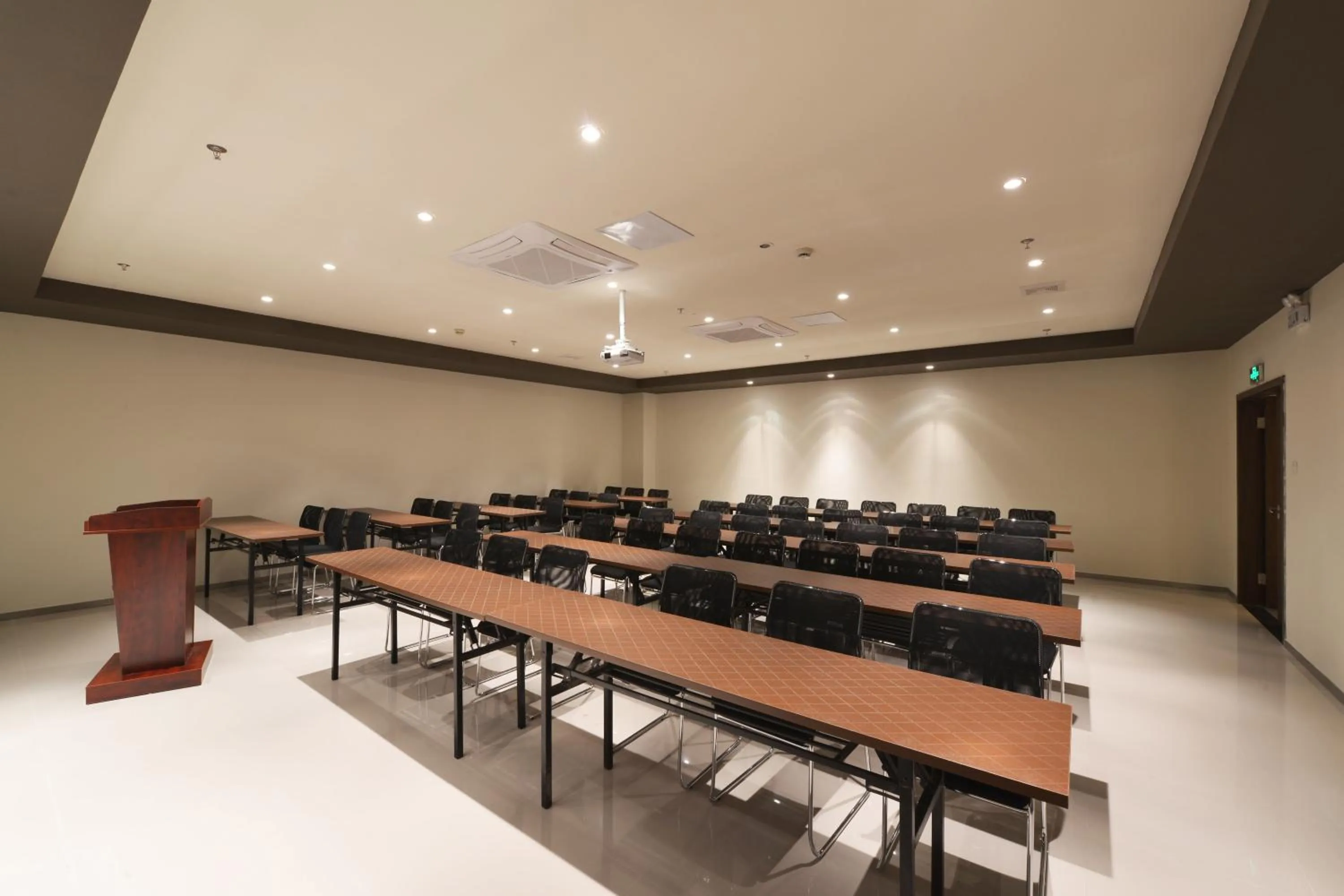 Property building in Jinjiang Inn Suzhou Railway Station North Square