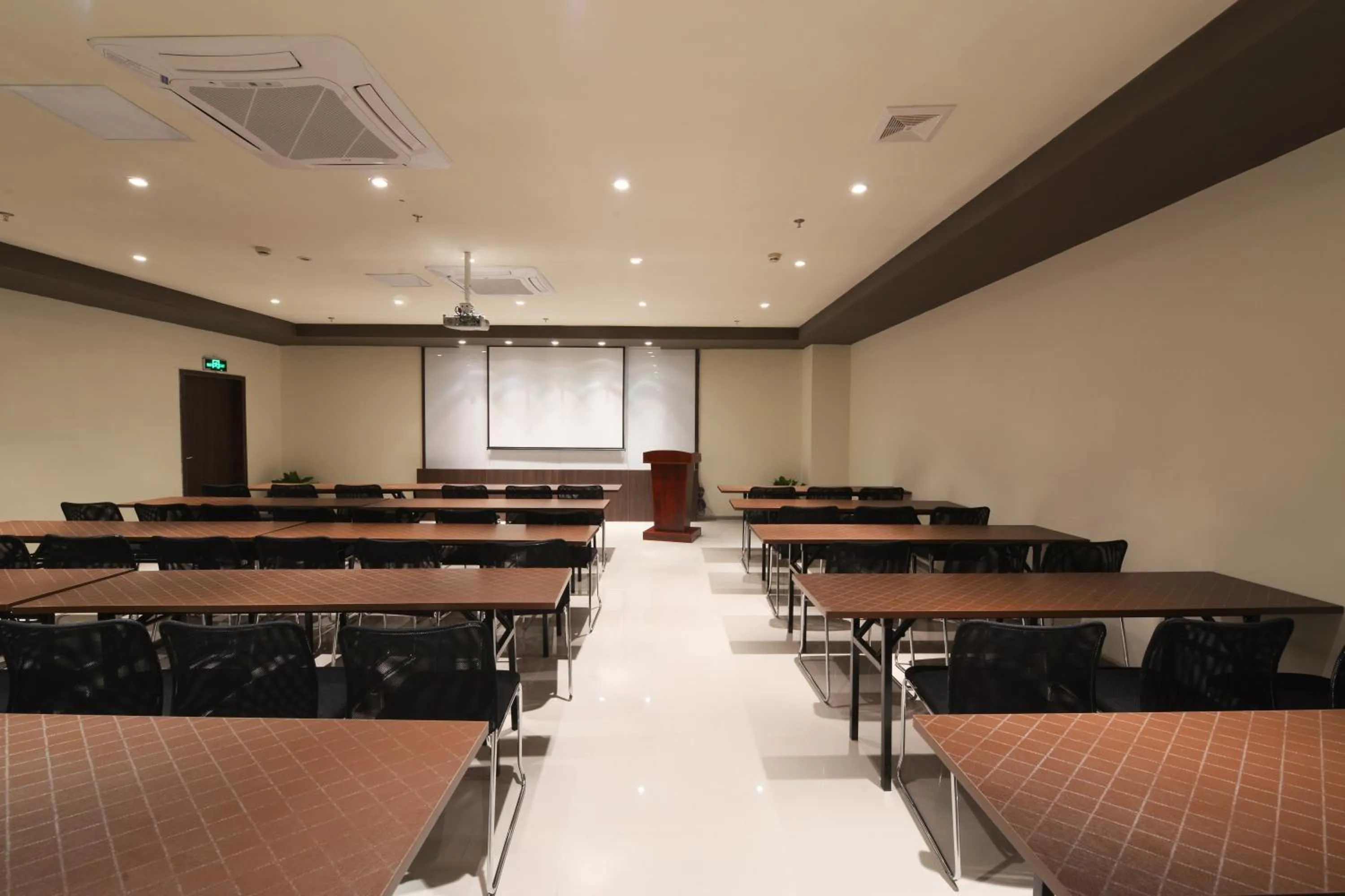 Property building in Jinjiang Inn Suzhou Railway Station North Square