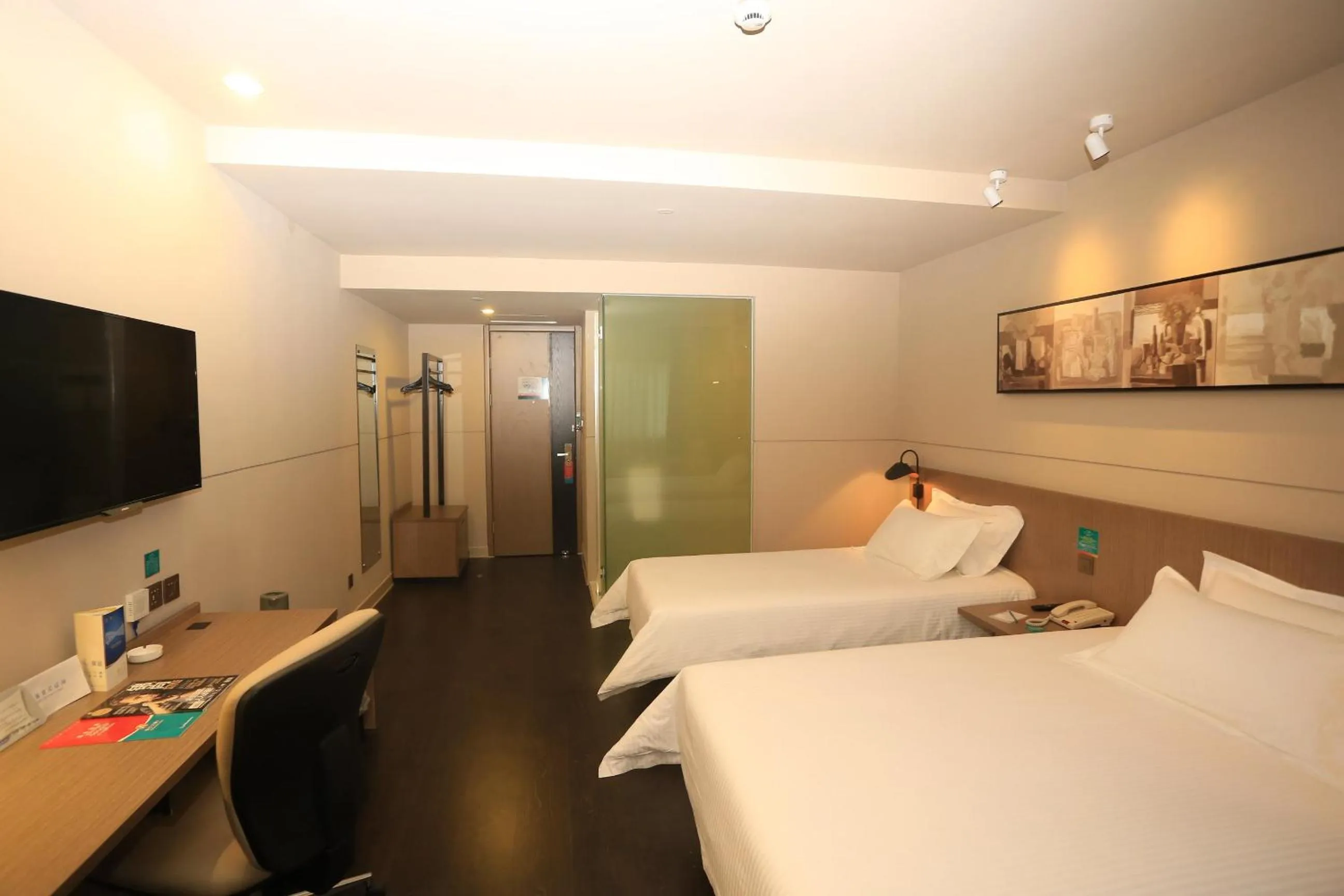 Property building in Jinjiang Inn Select Chongqing Caiyuanba Railway Station