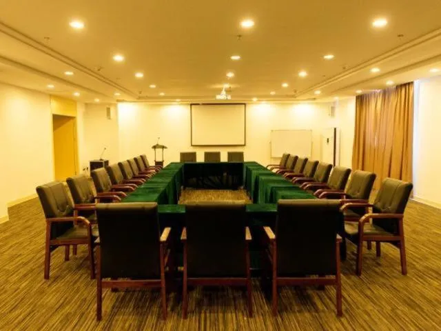 Jinjiang Inn Xianning Yinquan Avenue Hot Spring Hotel