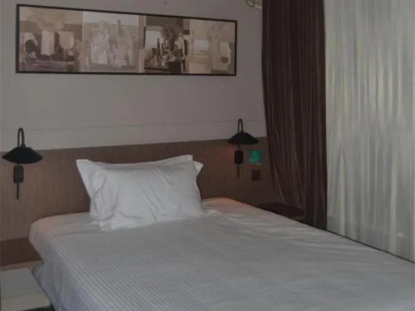 Bed in Jinjiang Inn Select Jinggangshan Scenic Spot Bus Station