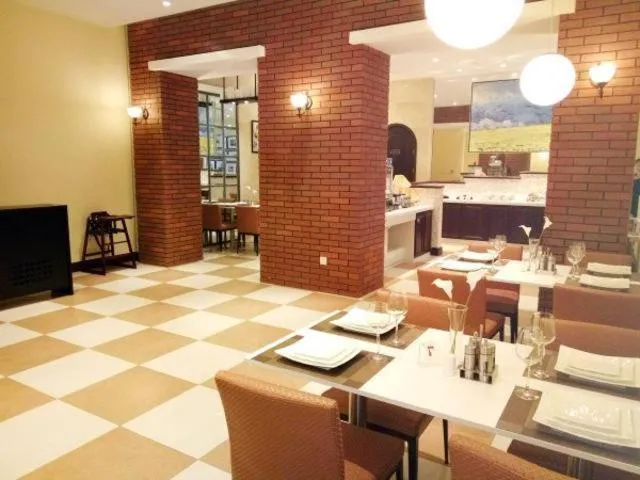 Restaurant/places to eat in Jinjiang Inn Shanghai International Tourist Resort Xiuyan Road Subway Station