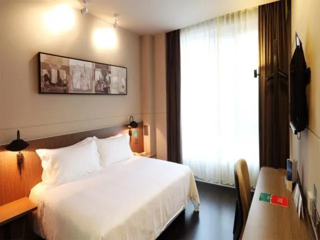 Bedroom in Jinjiang Inn Select Suzhou Industrial Zone Jundi Manhattan Plaza