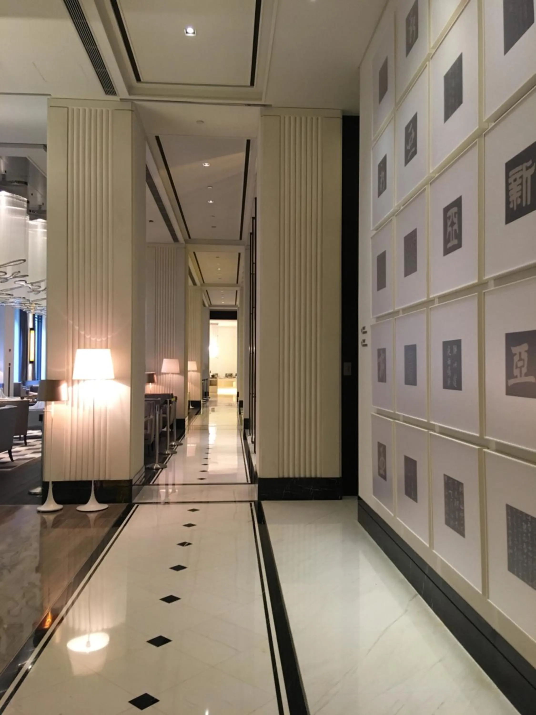 Lounge or bar in Golden Tulip New Asia Hotel The Bund Shanghai