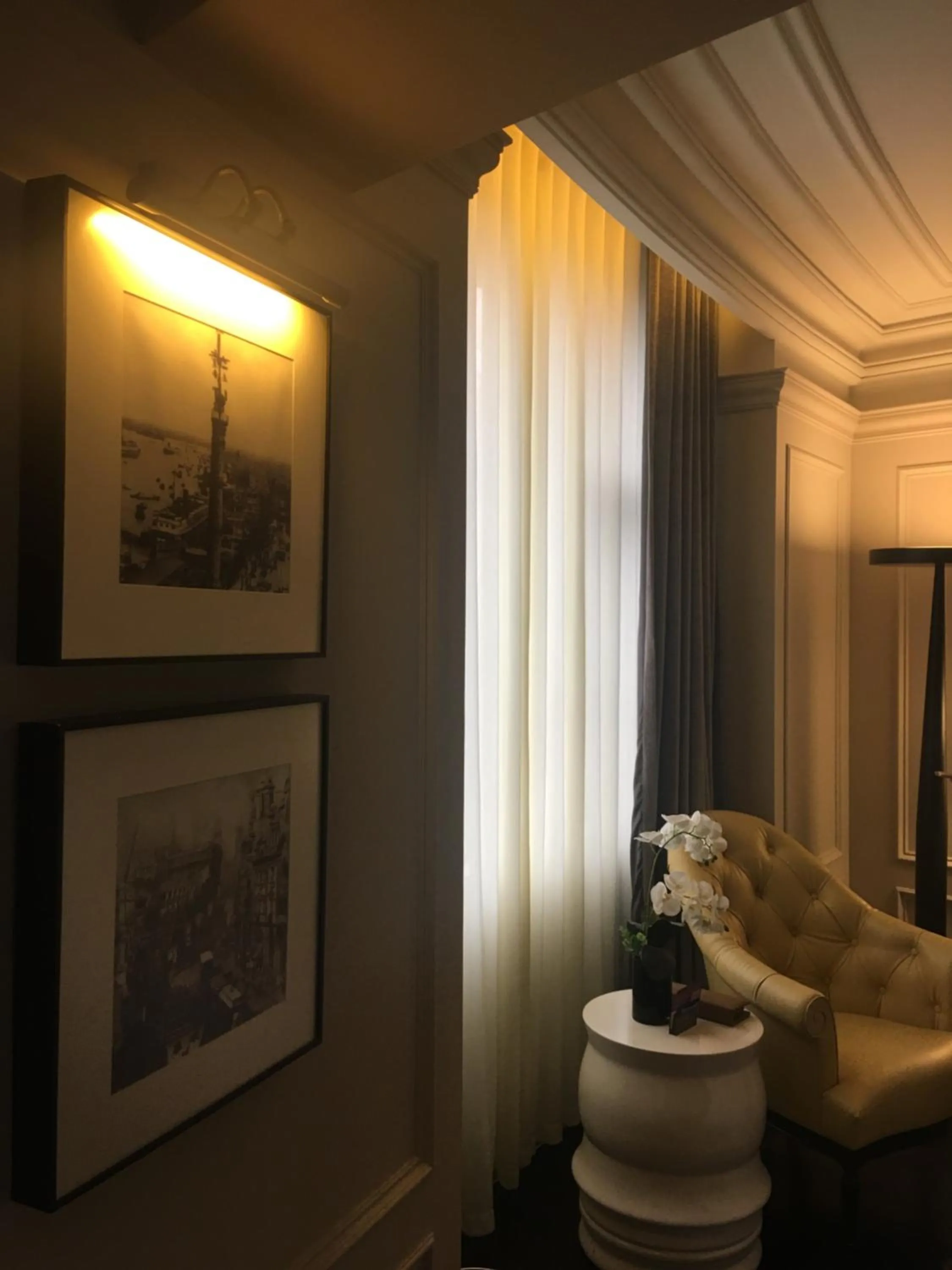 Decorative detail in Golden Tulip New Asia Hotel The Bund Shanghai