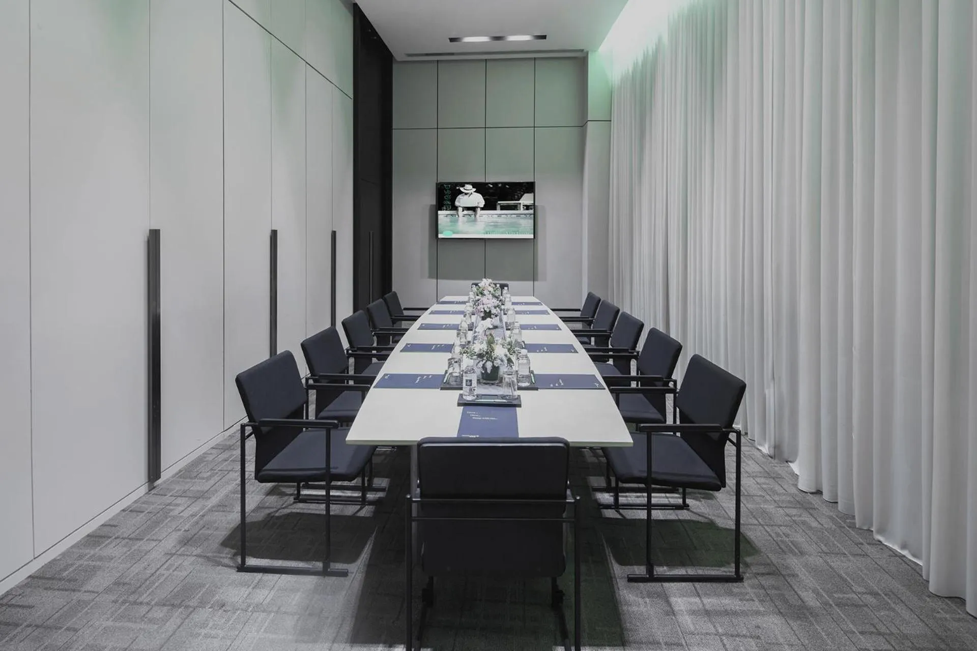 Meeting/conference room in Golden Tulip New Asia Hotel The Bund Shanghai