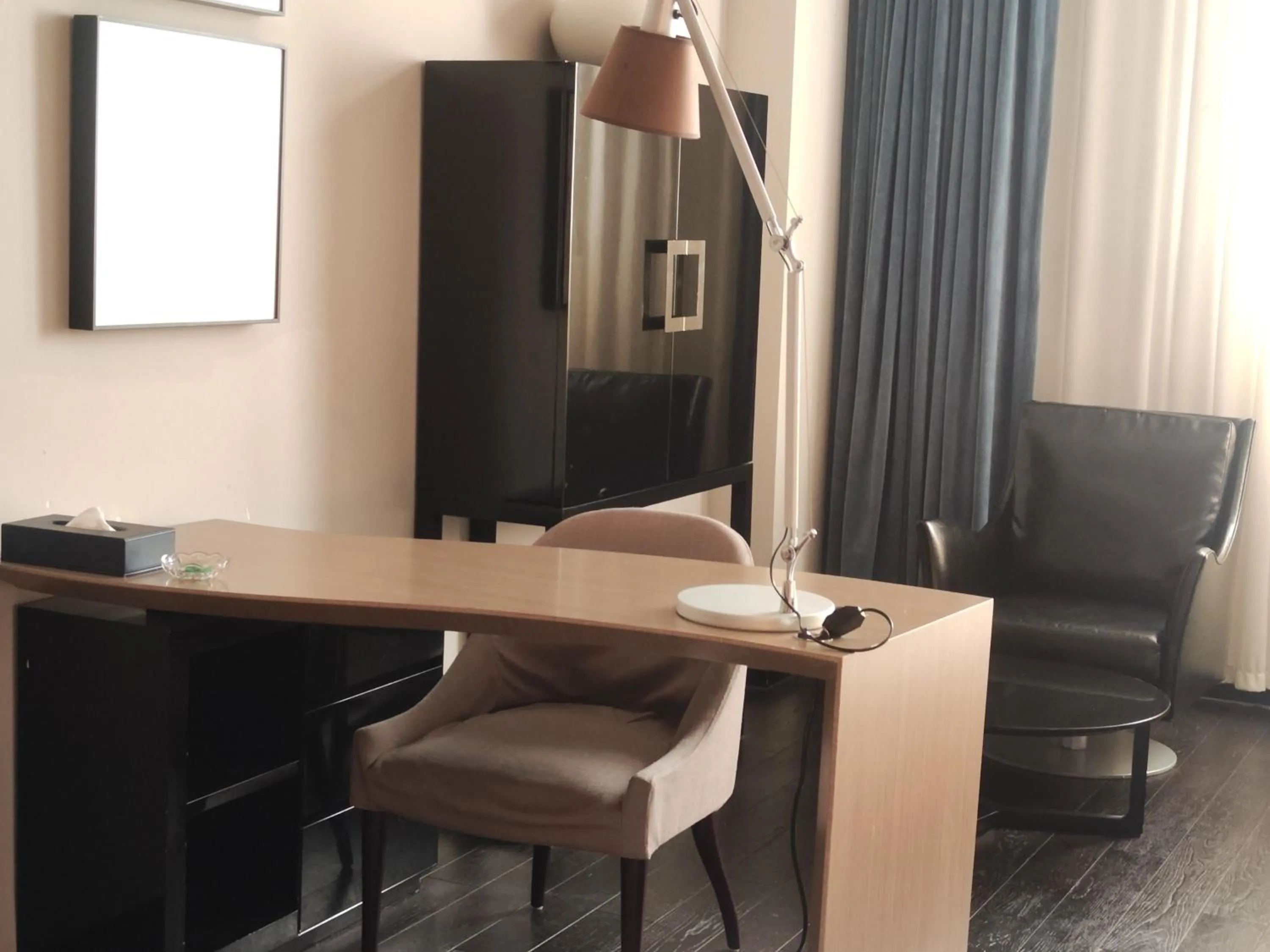 Seating area in Golden Tulip New Asia Hotel The Bund Shanghai