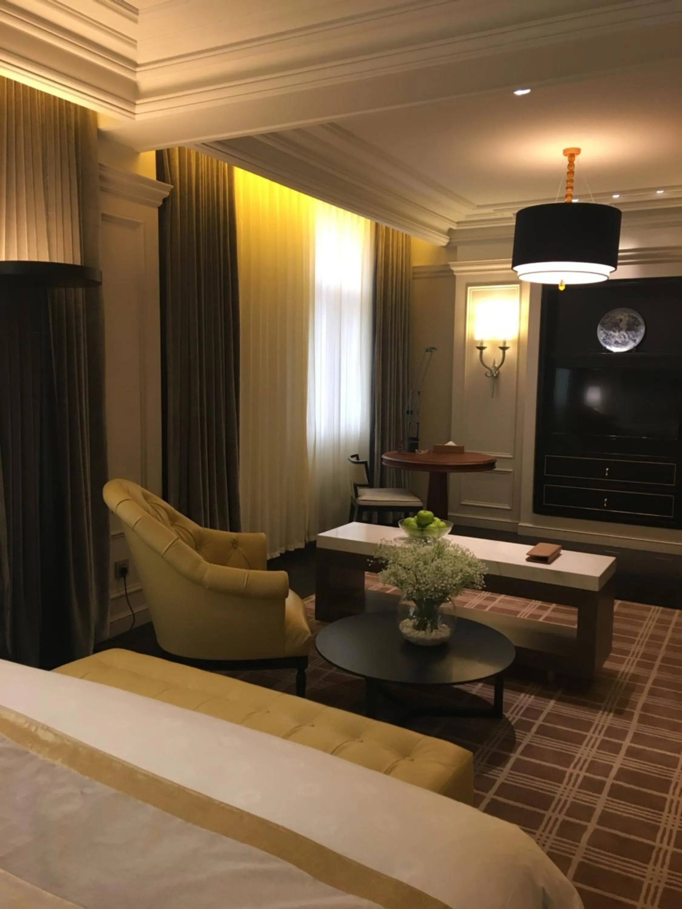 Bedroom, Bed in Golden Tulip New Asia Hotel The Bund Shanghai