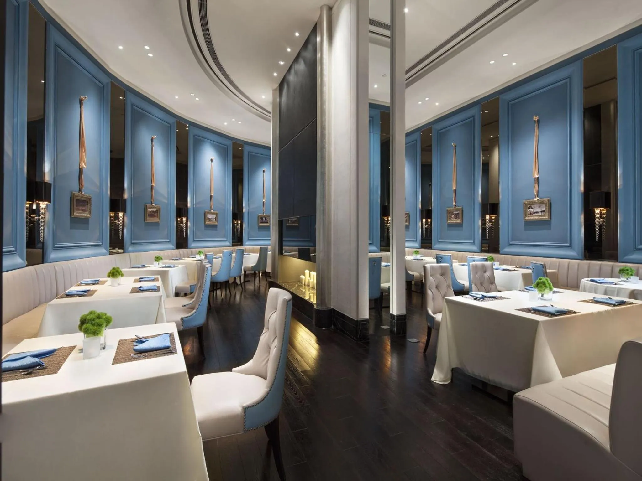 Restaurant/places to eat in Golden Tulip New Asia Hotel The Bund Shanghai